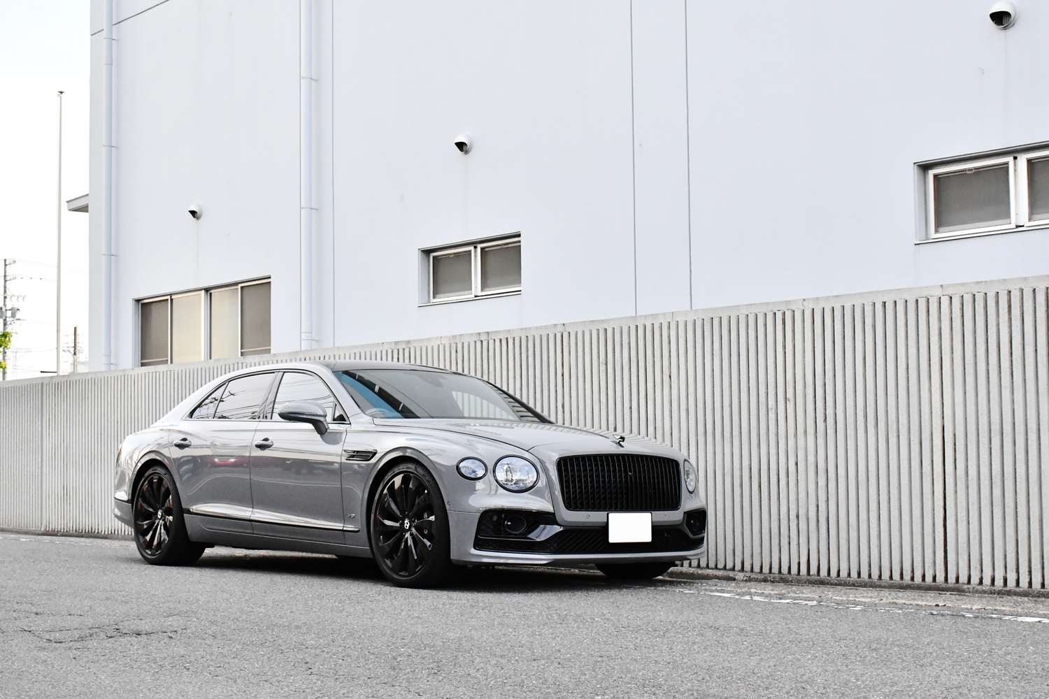 ベントレー　カスタム　ローダウン　スペーサー　ブラックアウト