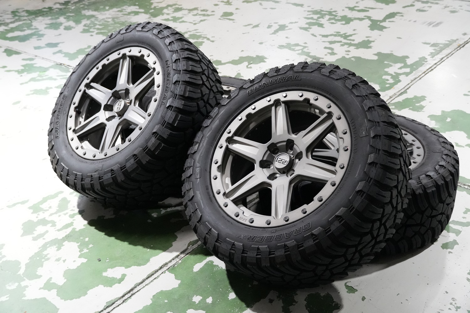 ランドクルーザー　ランクル　300　カスタム　ホイール　20インチ　鍛造