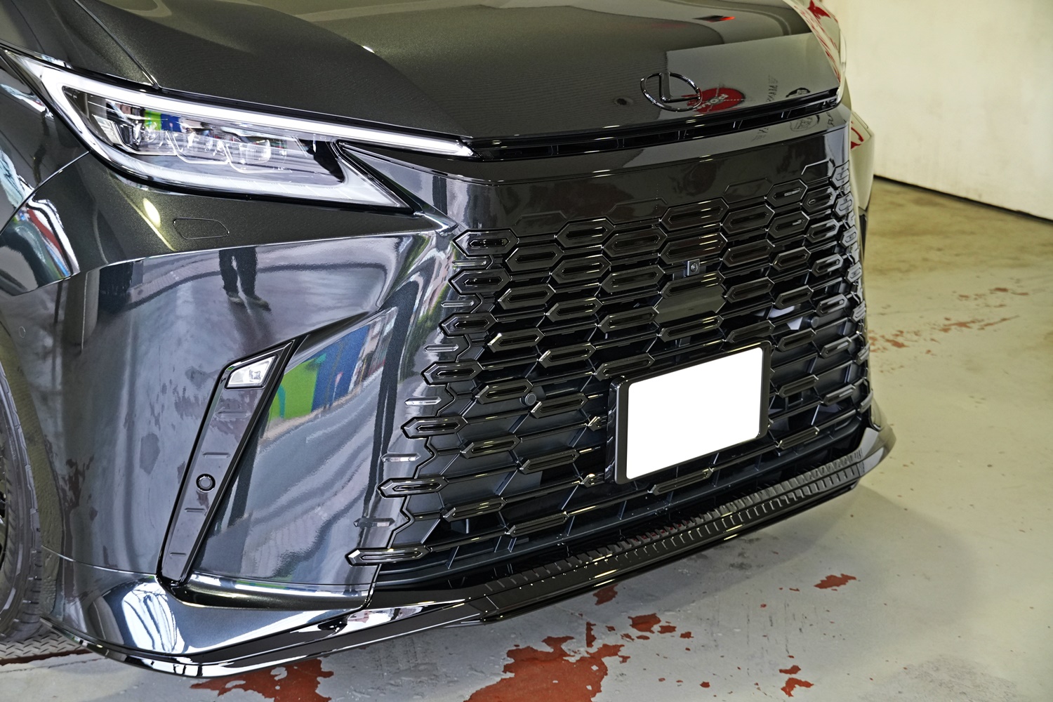 レクサス　LM　カスタム　ペイント　ラッピング　ブラックアウト