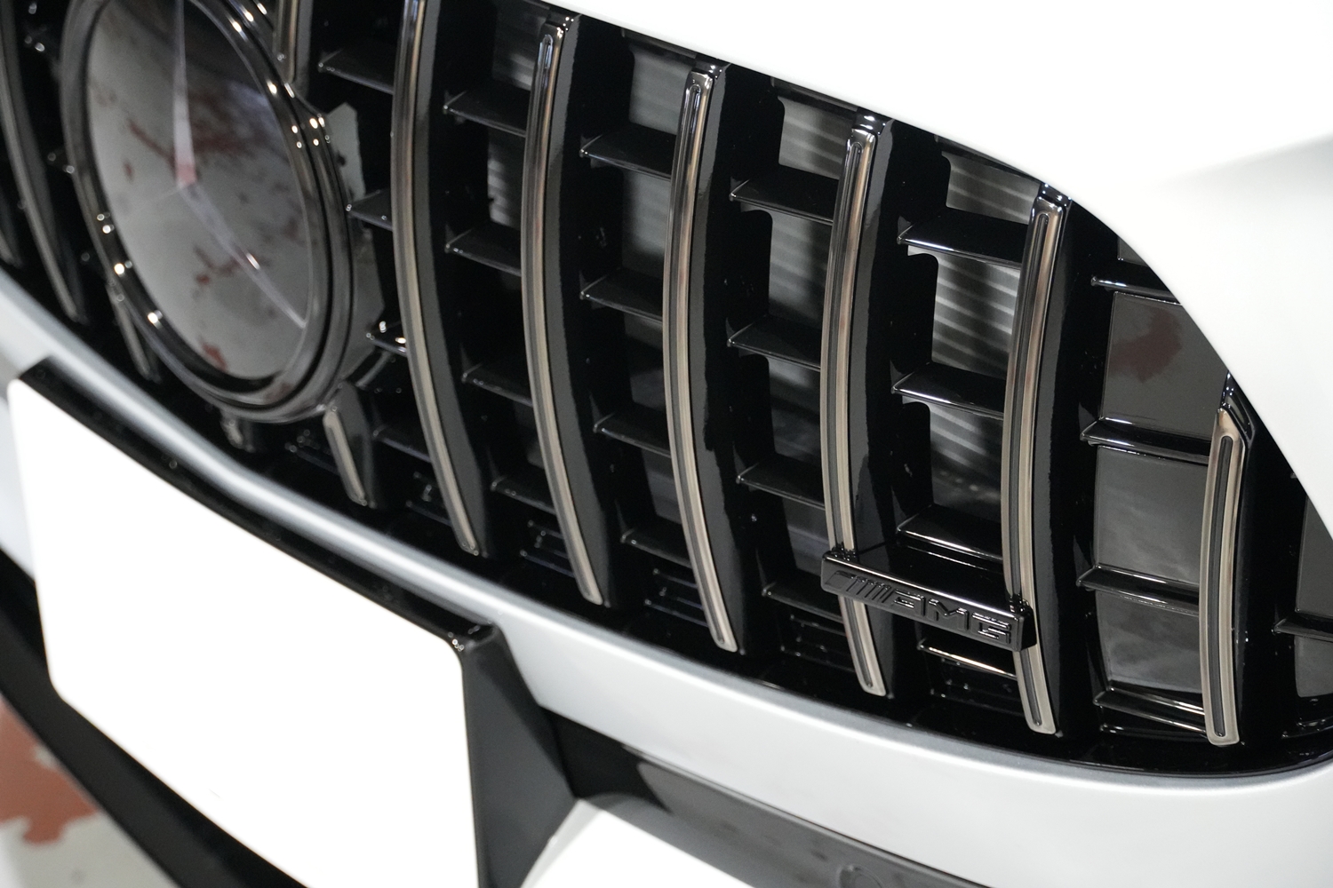 GLA　ベンツ　カスタム　ペイント　樹脂パーツペイント　ブラックアウト　カスタム