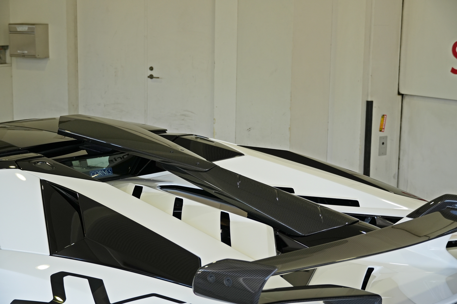 アヴェンタドール　カスタム　エアロ　SVJ　ローダウン　ホイール　1016　ルーフスクープ　ちょんまげ