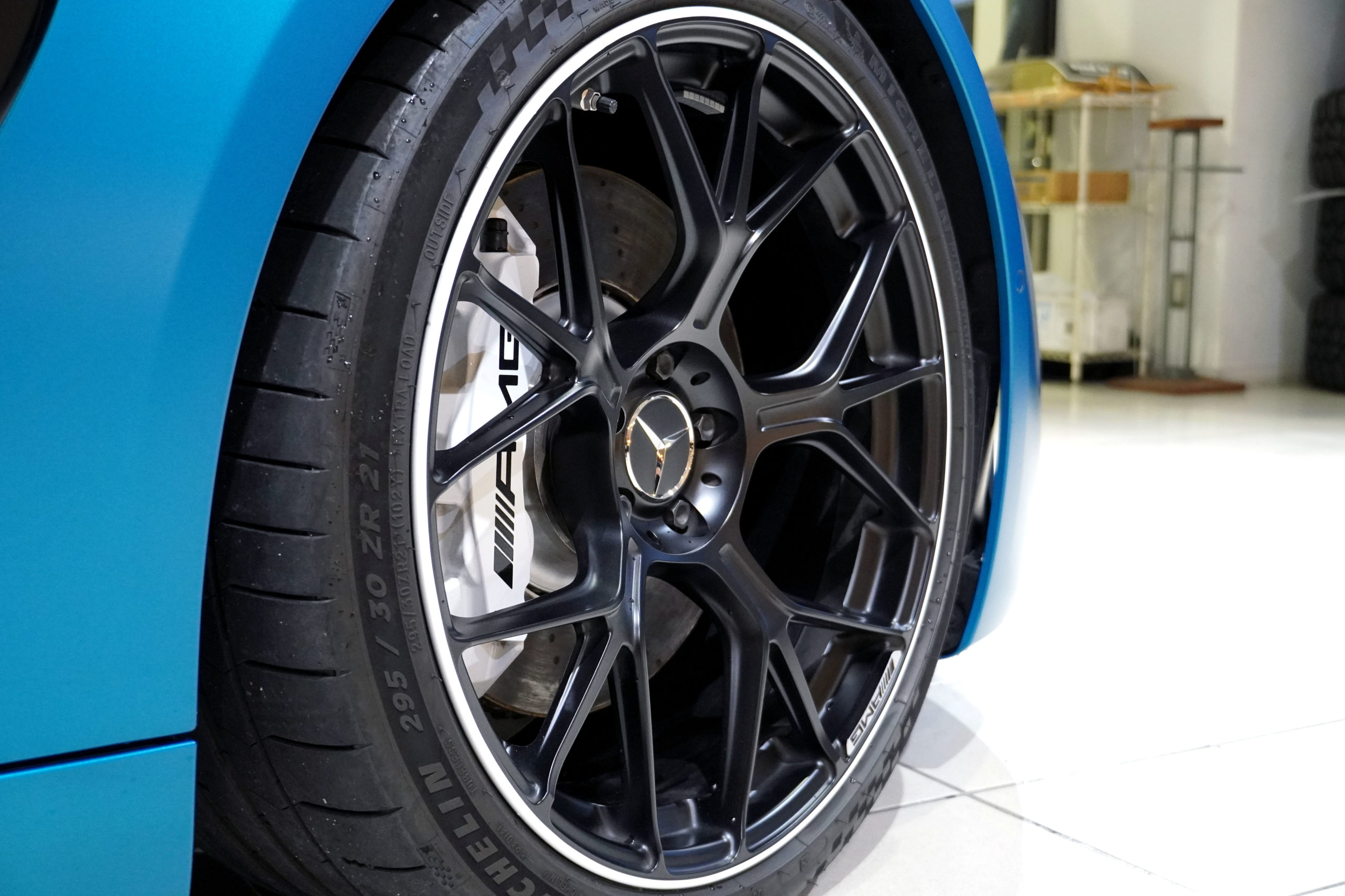 Mercedes AMG GT63 メルセデスAMG 輸入車 販売 買取 カスタム ドレスアップ bond ボンド 東京 