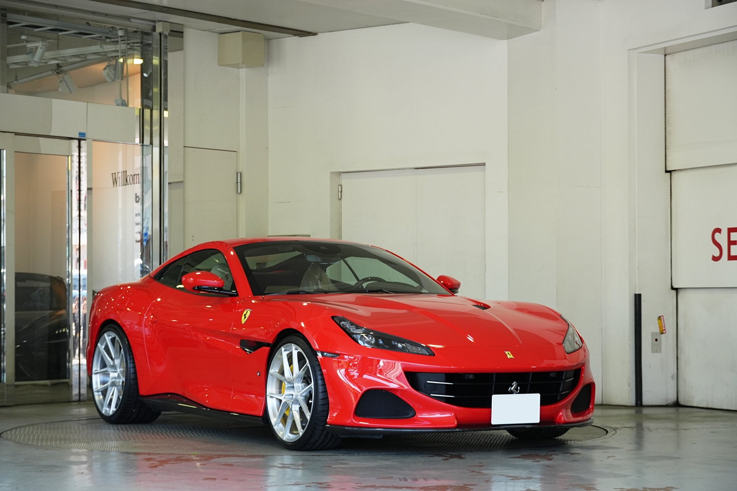 フェラーリ　カスタム　ポルトフィーノ　ホイール　鍛造ホイール　ローダウン　22インチ　BC FORGED　プロテクションフィルム