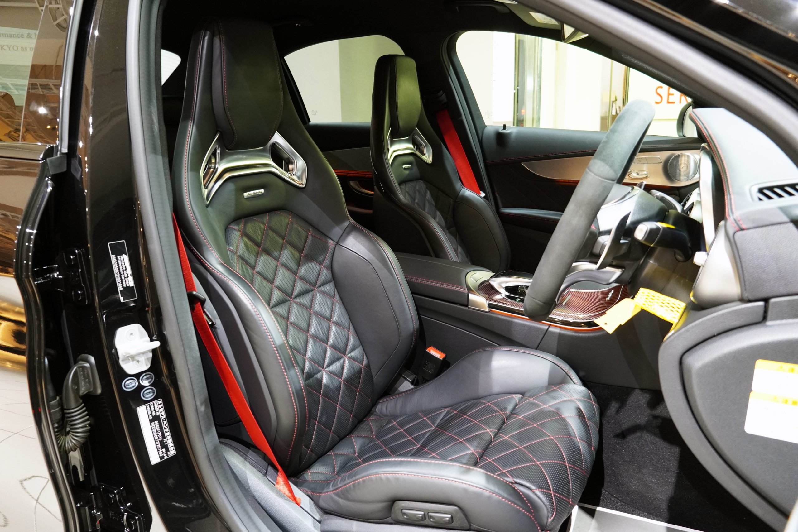 MercedesAMG C63S メルセデスAMG　Cクラス　W205　エディション1　限定車　特別仕様車　輸入車　販売　買取　カスタム　ドレスアップ　bond　ボンド　東京