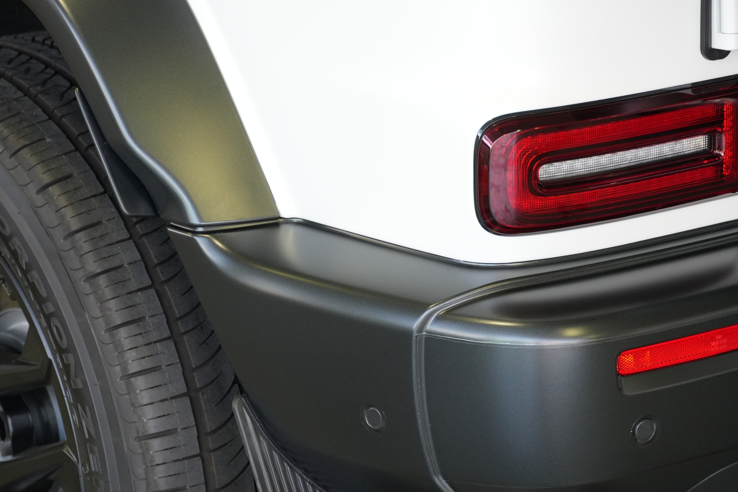 W465　カスタム　G63　マグノホワイト　オパリスホワイト　マットカラー　プロテクションフィルム　ラッピング