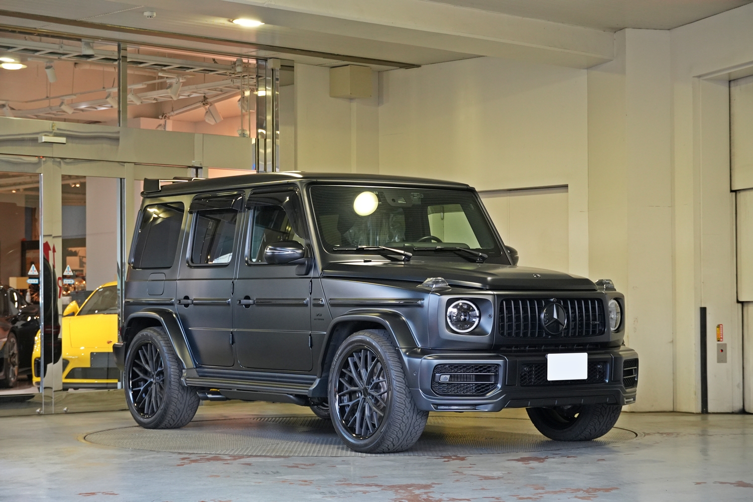 W463A　W465　G63　Gクラス　ゲレンデ　カスタム　エアロ　ブラックアウト　BRABUS　HYPER FORGED　ホイール　22インチ　東京