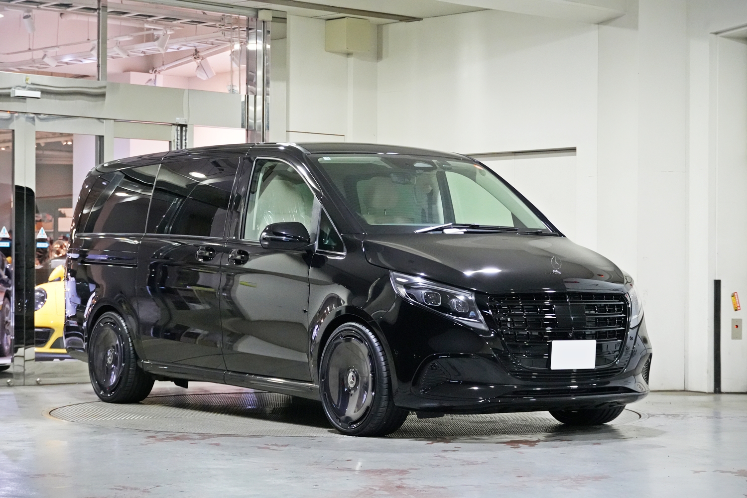 W447　V220d　Vクラス　ローダウン　ホイール　アメ鍛　AL13　ブラックアウト　ナイトパッケージ