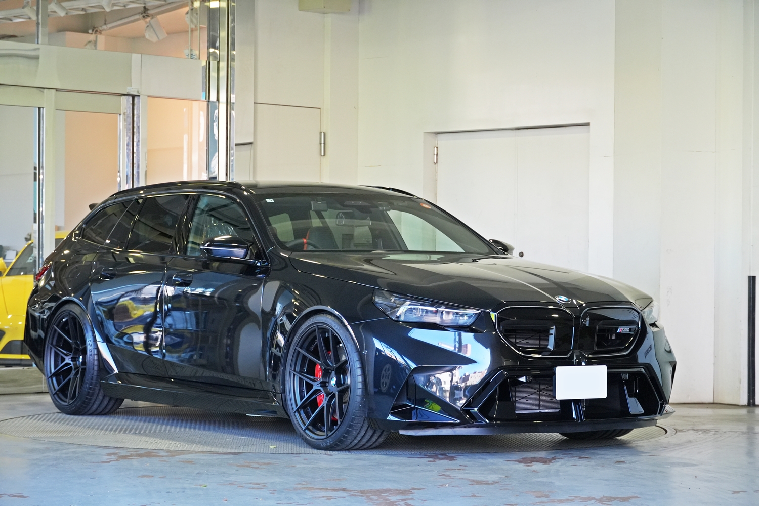BMW　M5　G99　G90　カスタム　ローダウン　ホイール　鍛造ホイール　22インチ　BC FORGED　H&R　ダウンサス　東京