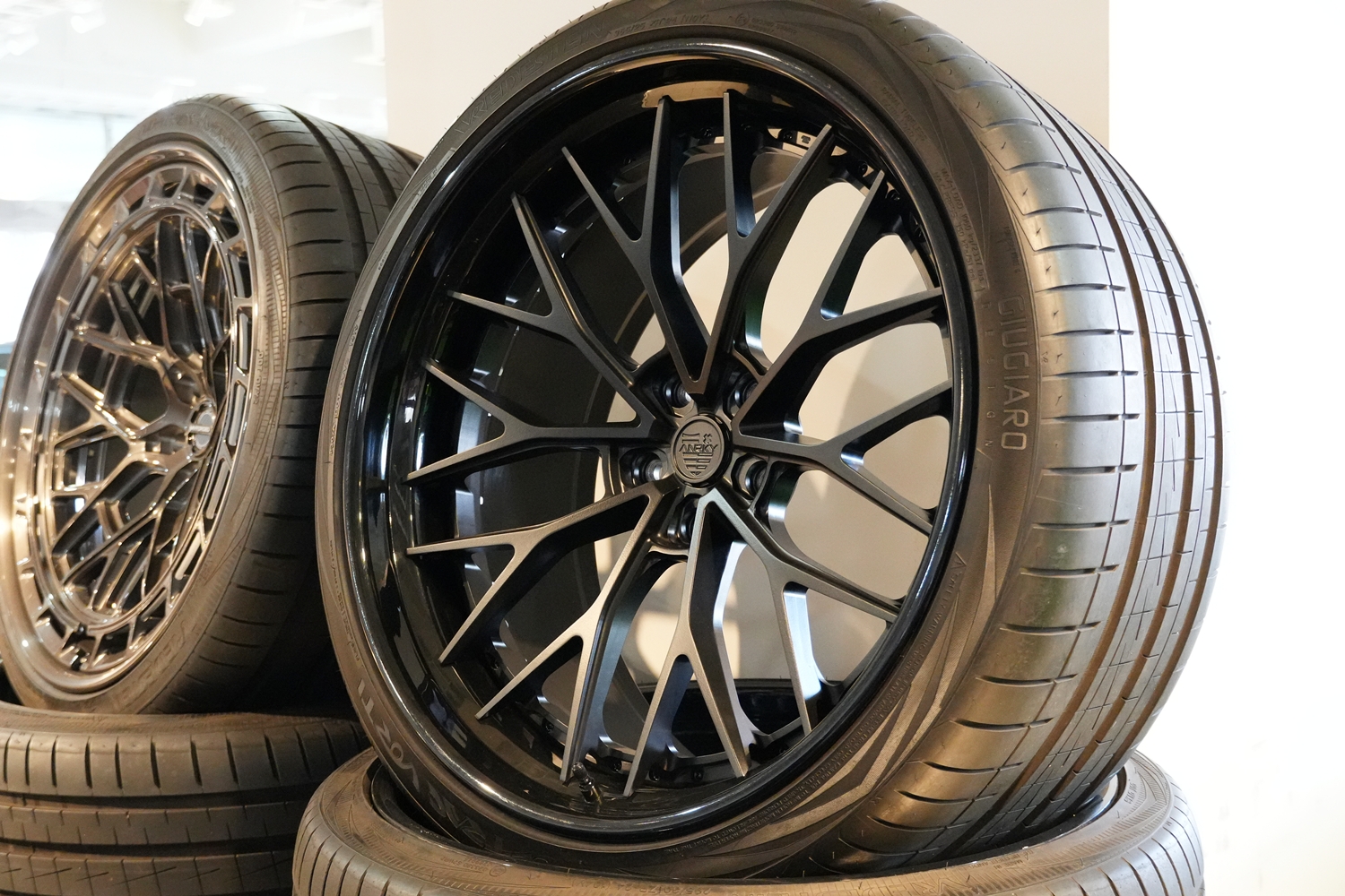 ウルス　24インチ　中古　鍛造ホイール　アメ鍛　ランボルギーニ