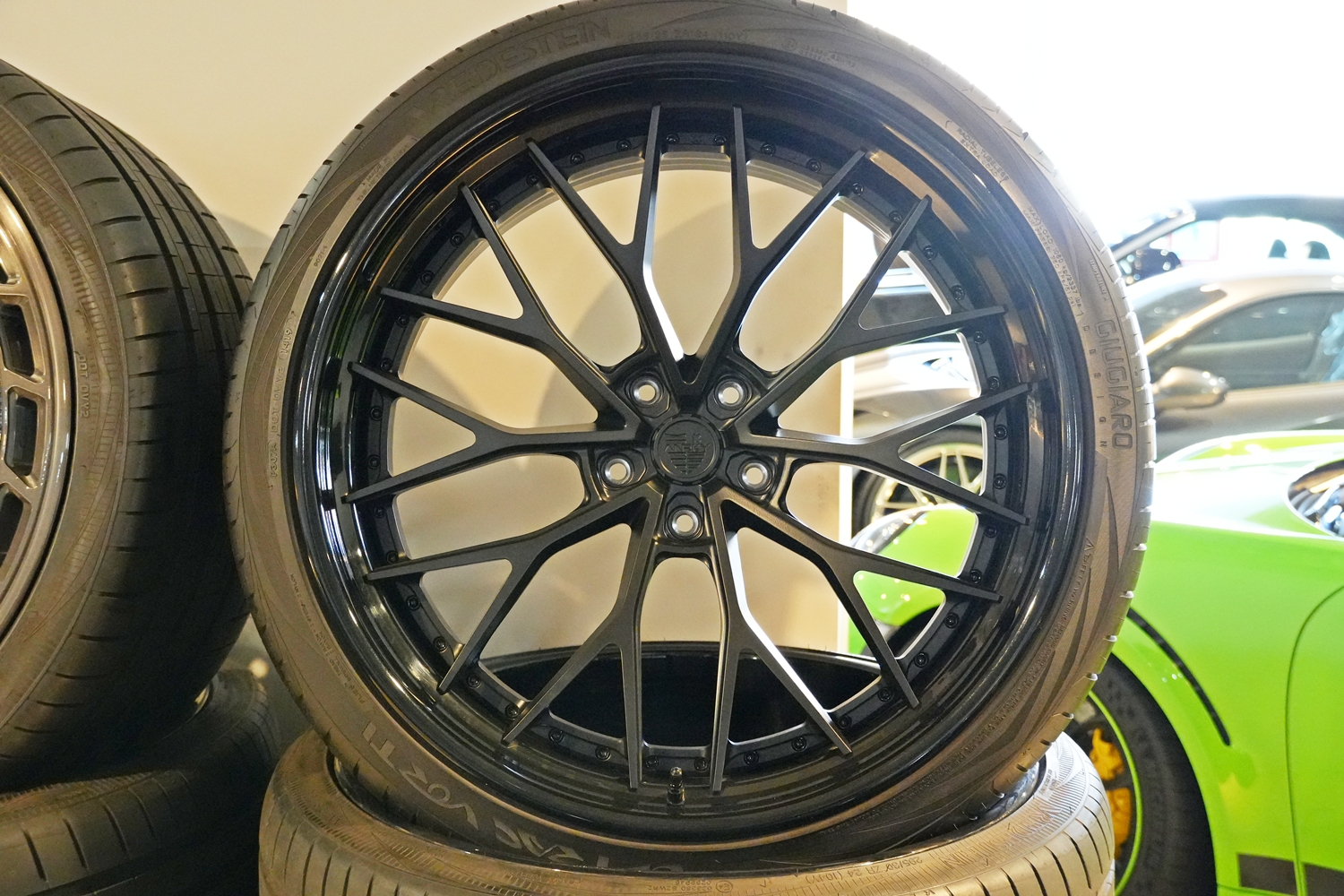 ウルス　24インチ　中古　鍛造ホイール　アメ鍛　ランボルギーニ