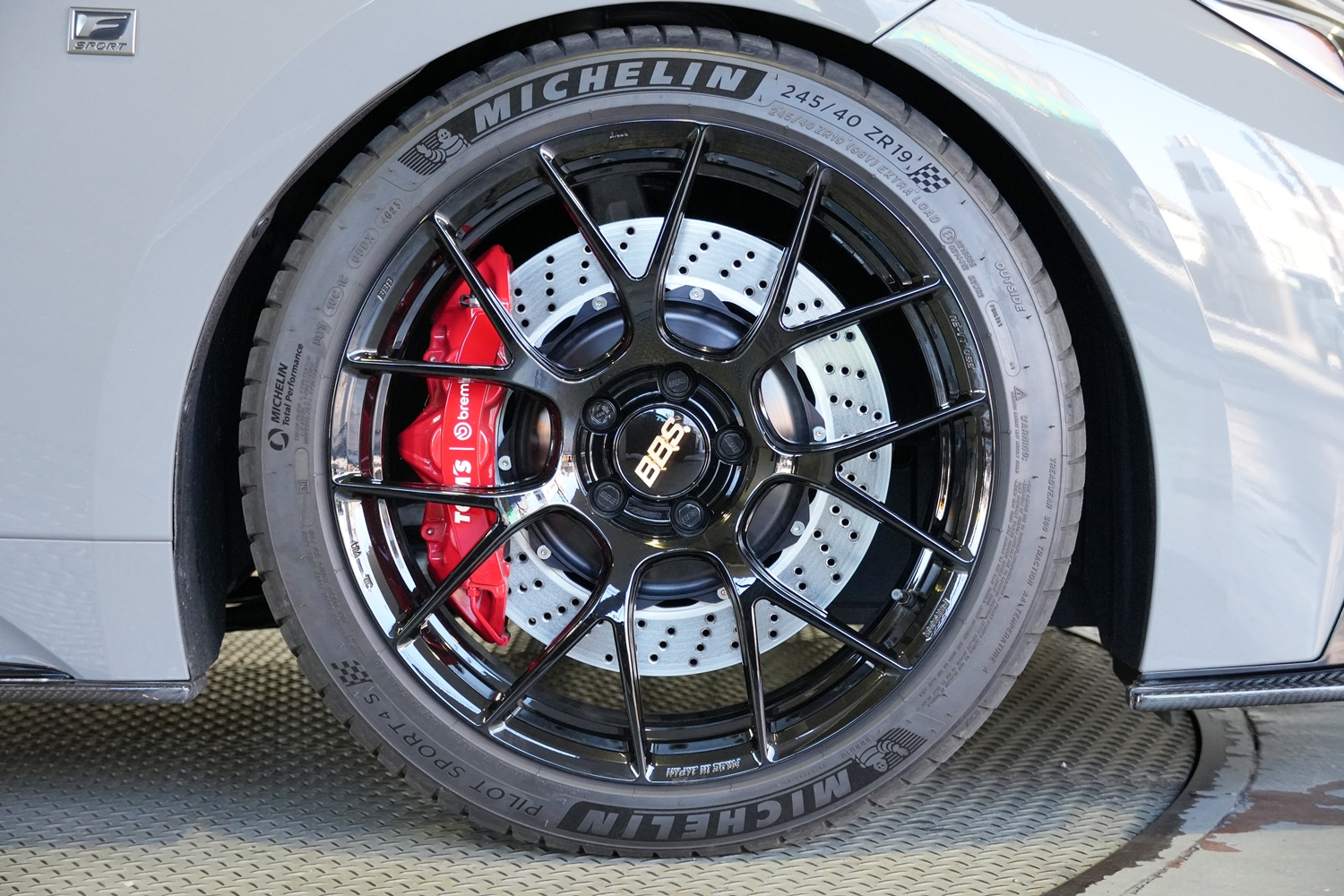 IS500　トムス　ブレーキキット　ブレンボ　カスタム　ホイール　BBS　ローダウン