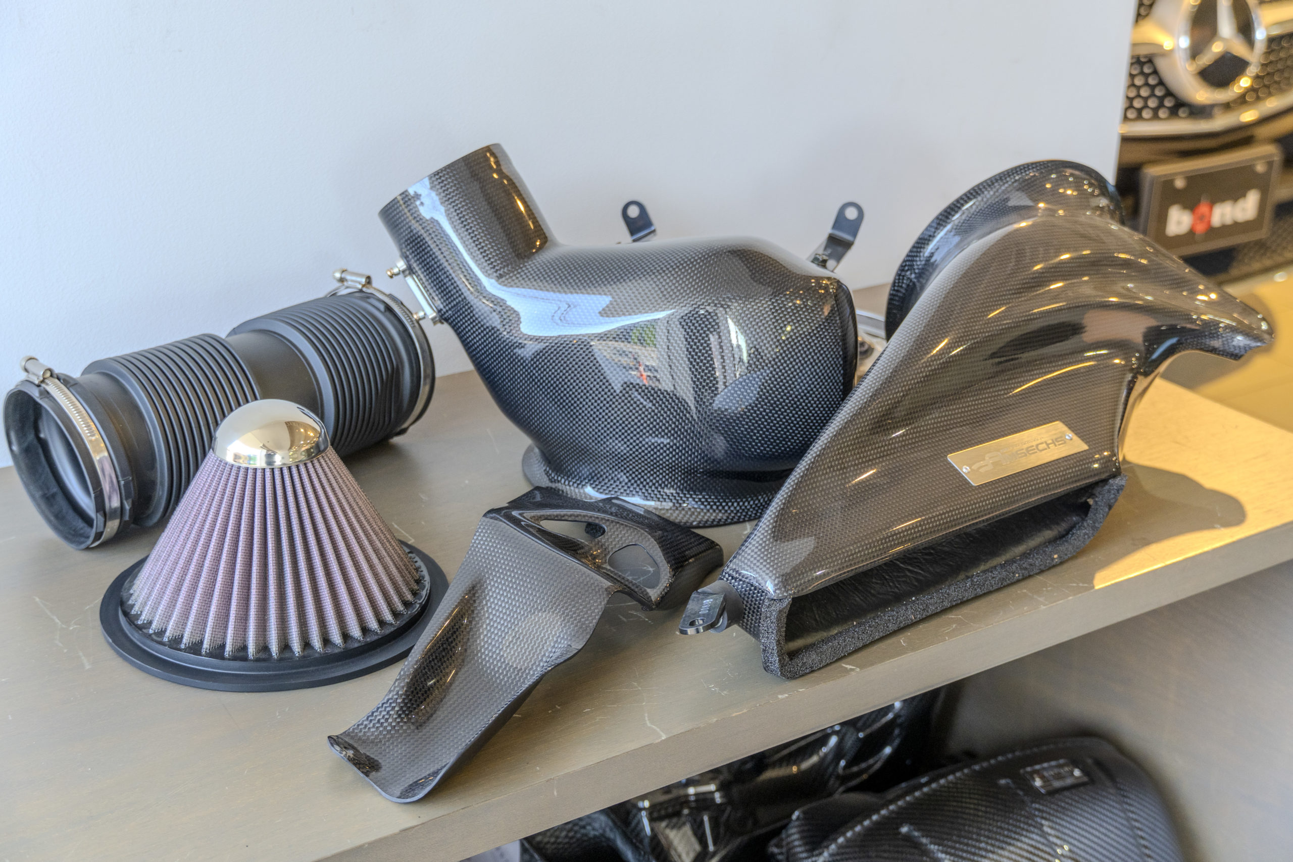 ミニ　F66　F67
チューニング　カスタム　エアインテーク　カーボン　ラムエアー　アムゼックス