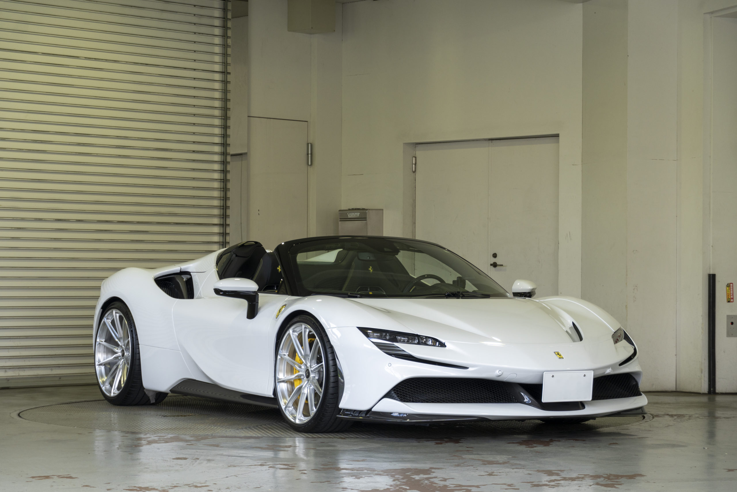 Ferrari フェラーリ SF90 カスタム ローダウン ホイール 22インチ アメ鍛 NOVITEC HRE bond
