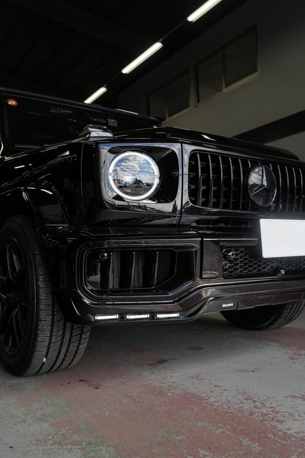 ゲレンデ G63 ブラバス BRABUS シボ取りペイント カスタム ブラックアウト