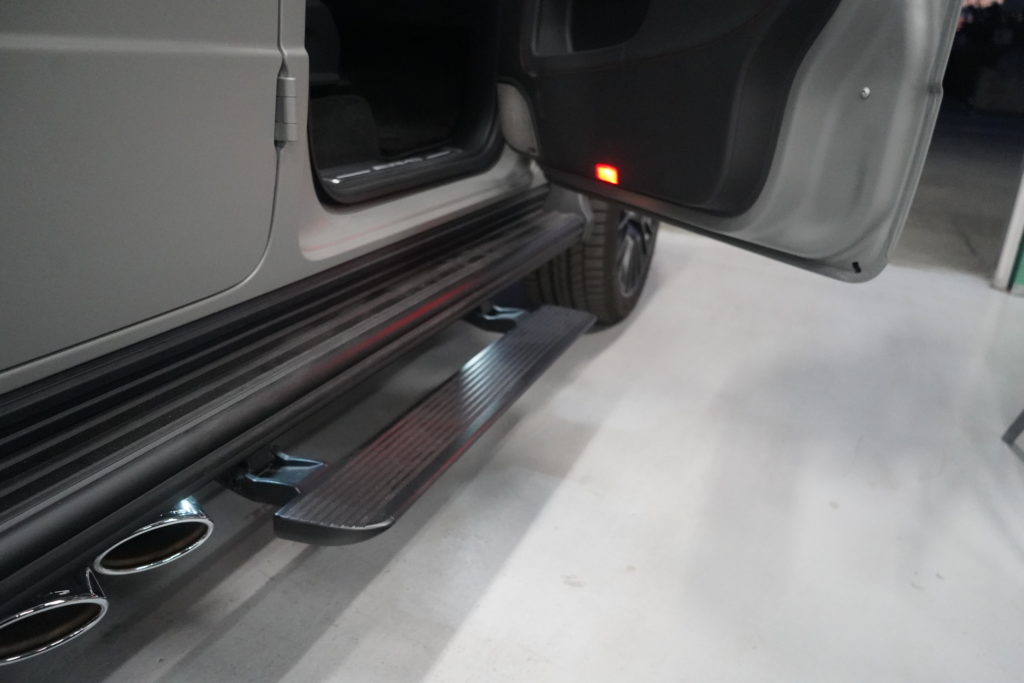W465　G63　MercedesBenz　ゲレンデ　Gクラス　ブラッシュガード　フロントナンバーベース　電動サイドステップ