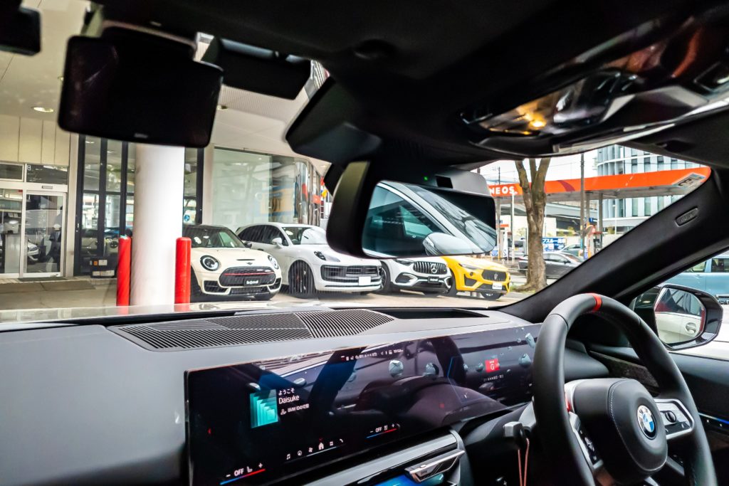 BMW G99 M5ツーリング デジタルインナー a/tack ALPINE bond 浦和