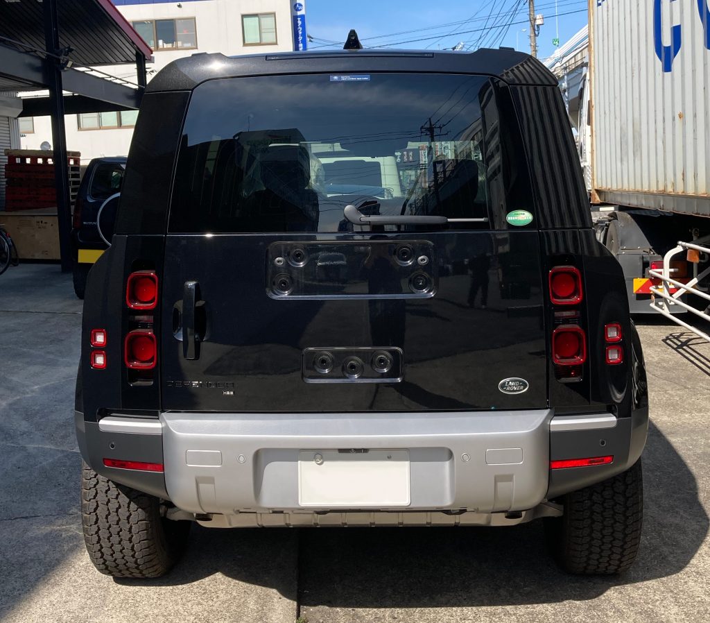 ディフェンダー　背面タイヤレス　パネル Newディフェンダー 背面スムージングパネル完成！ – LAGER BLOG