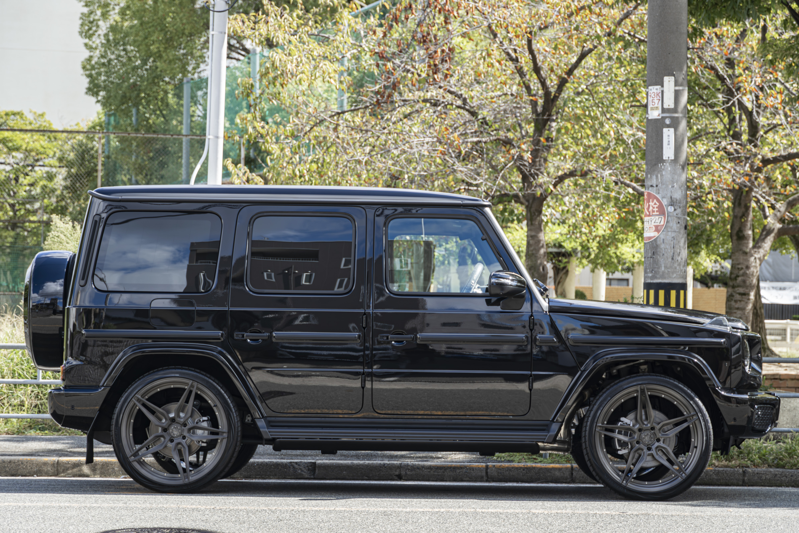 W465 G450d×ナイトPKG・ブラックアウト・電動ステップ・デジタルインナーミラー ボンド大阪