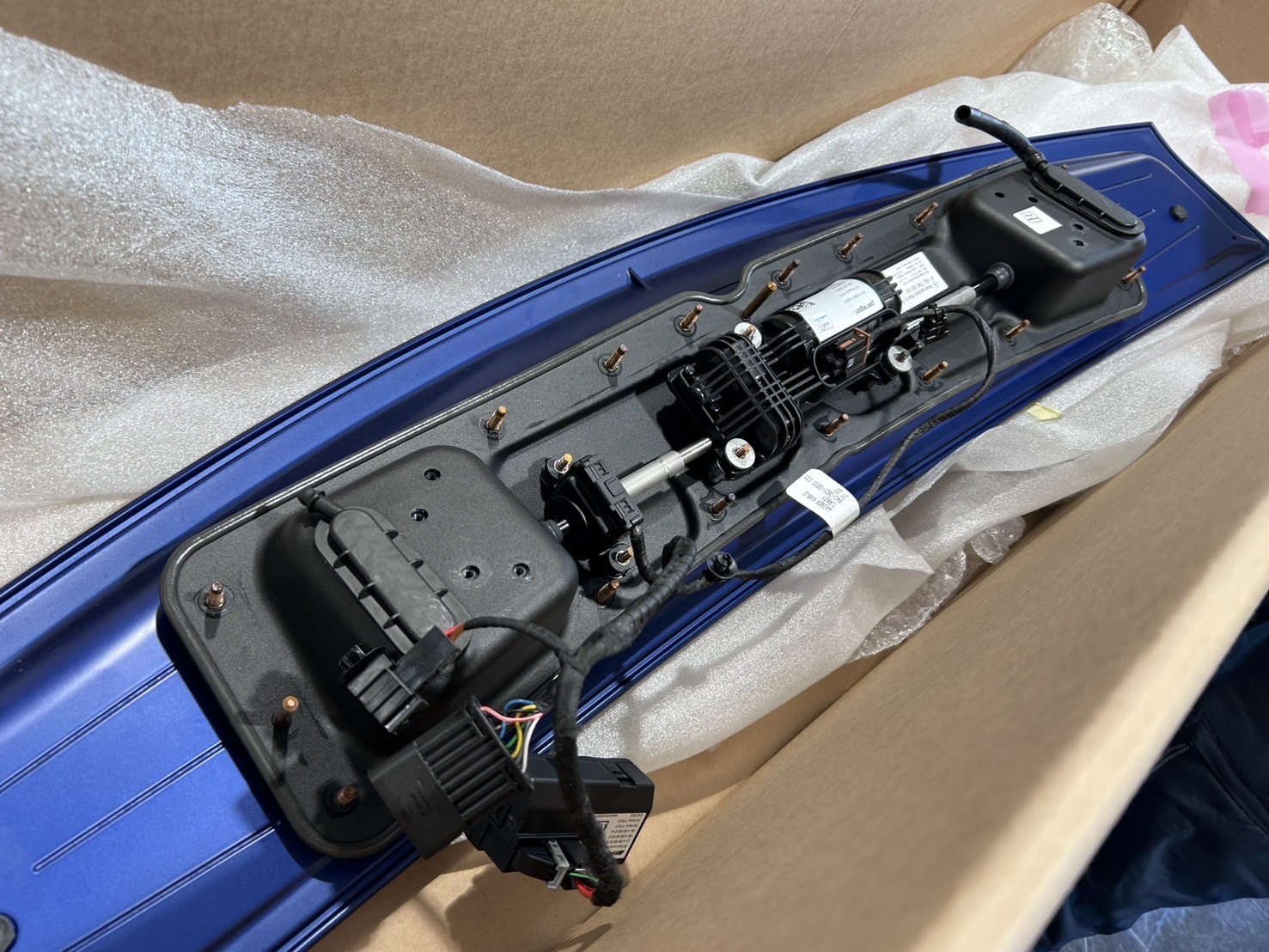 AMG GT63 リアウィング カスタム