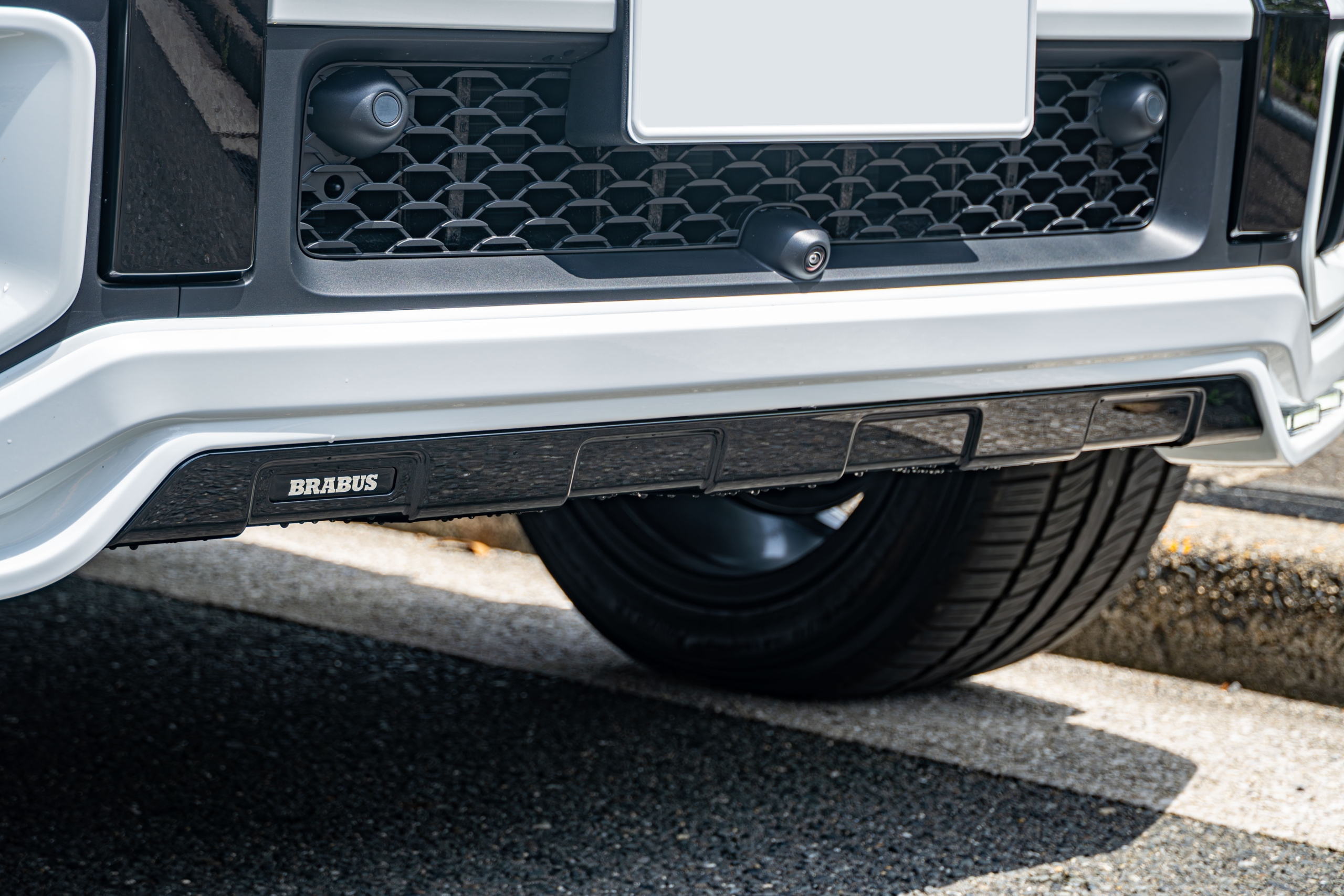 W465 G63 AMG×BRABUS フロントスポイラー　ゲレンデ ボンド大阪