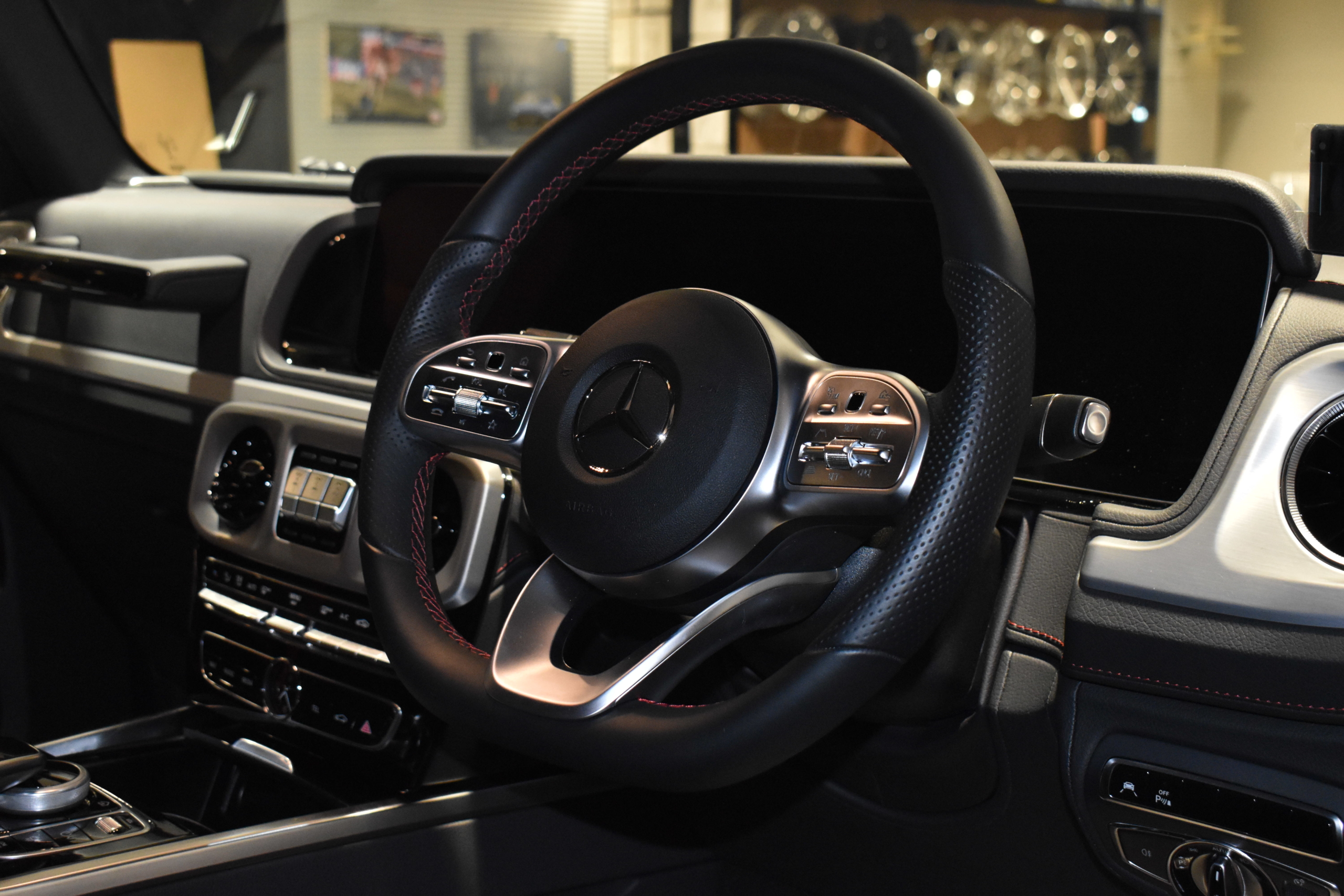 メルセデスベンツ　G400d　車輌販売　ボンド大阪　ボンドカーズ　ボンドグループ