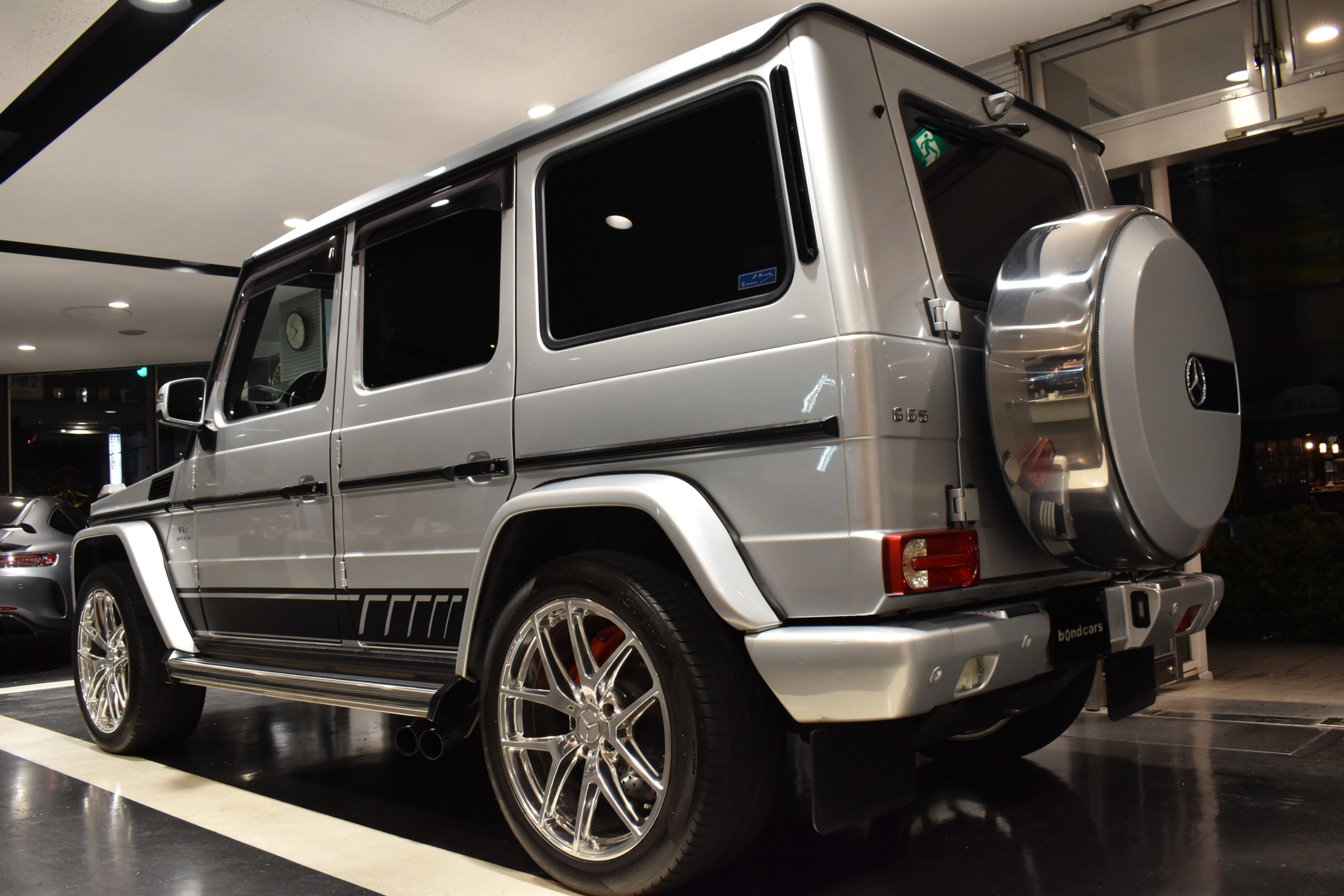Ｇ６５　Ｖ１２エンジン　ブラバスマフラー　メッキグリル／ホイール　IIDサスペンション　ＥＤ４６３デカール　ｄｅｓｉｇｎｏエクスクルーシブインテリアＰＫＧ（ダイヤモンドステッチ／ｄｅｓｉｇｎｏレザーシート・ダッシュボード
