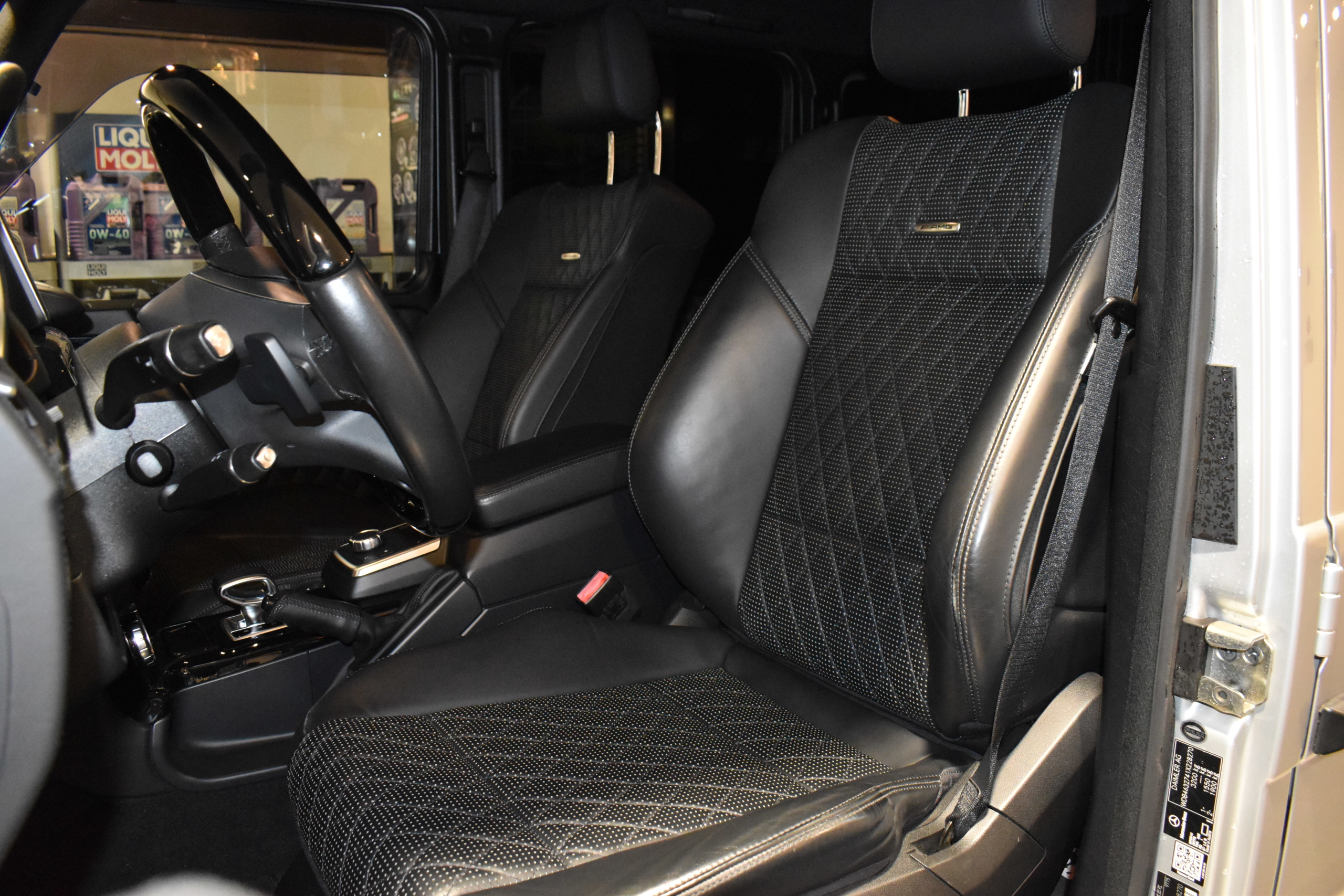 Ｇ６５　Ｖ１２エンジン　ブラバスマフラー　メッキグリル／ホイール　IIDサスペンション　ＥＤ４６３デカール　ｄｅｓｉｇｎｏエクスクルーシブインテリアＰＫＧ（ダイヤモンドステッチ／ｄｅｓｉｇｎｏレザーシート・ダッシュボード