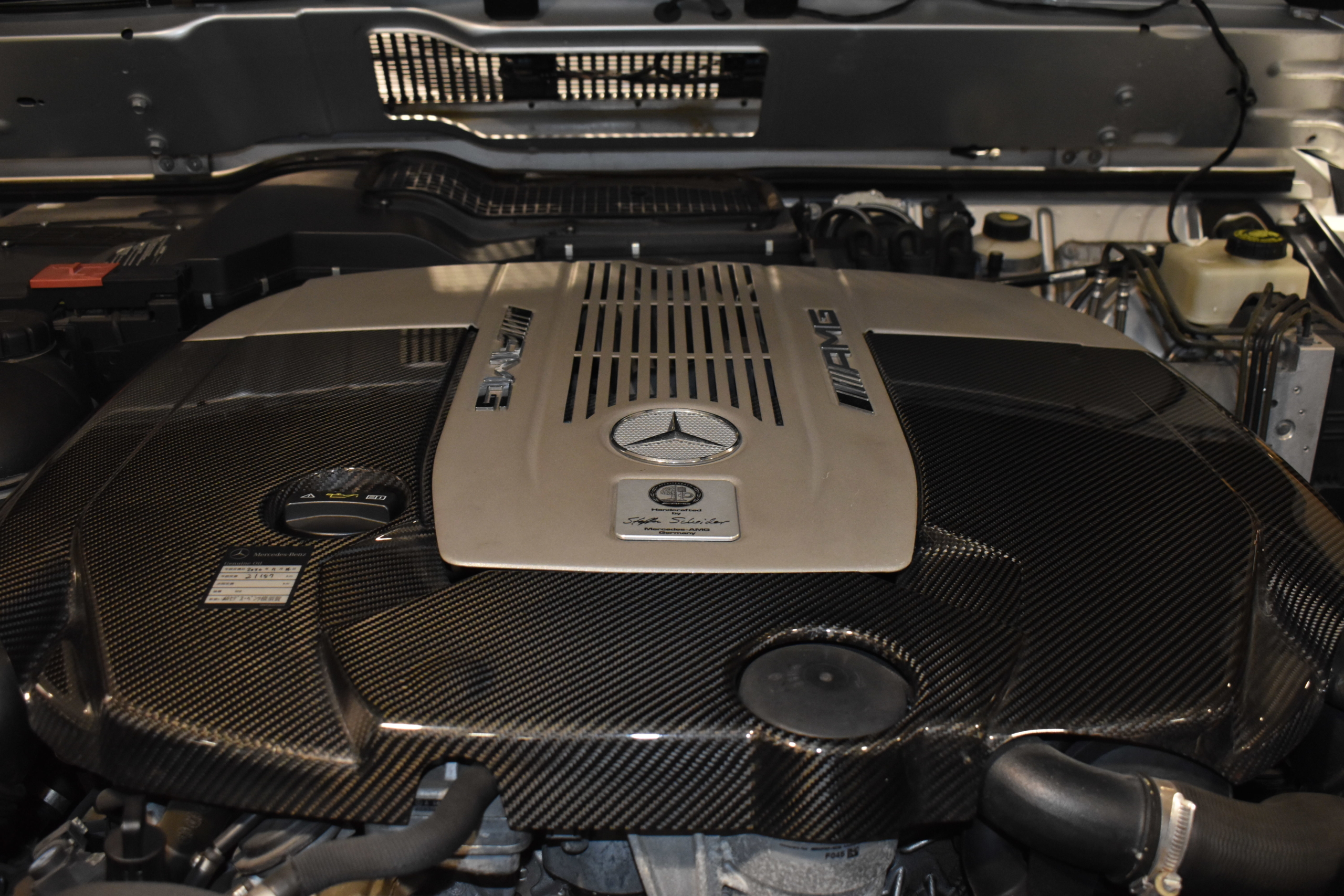 Ｇ６５　Ｖ１２エンジン　ブラバスマフラー　メッキグリル／ホイール　IIDサスペンション　ＥＤ４６３デカール　ｄｅｓｉｇｎｏエクスクルーシブインテリアＰＫＧ（ダイヤモンドステッチ／ｄｅｓｉｇｎｏレザーシート・ダッシュボード