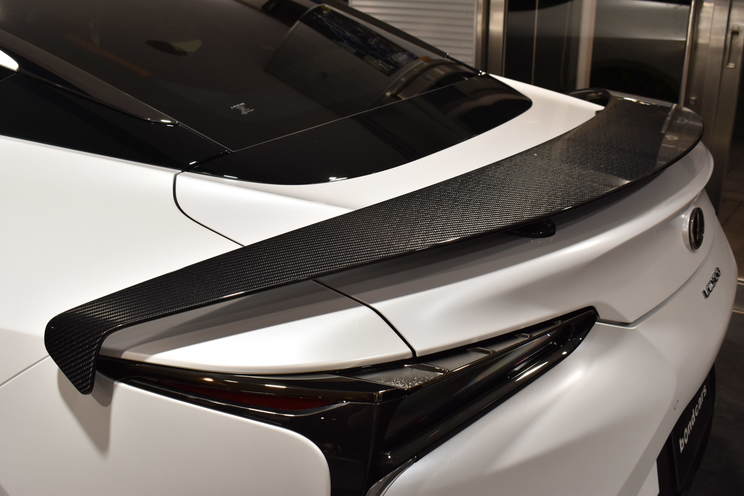 レクサス　LC　エッジ　限定車　新着入庫車両　ボンド大阪　ボンドカーズ　ボンドグループ