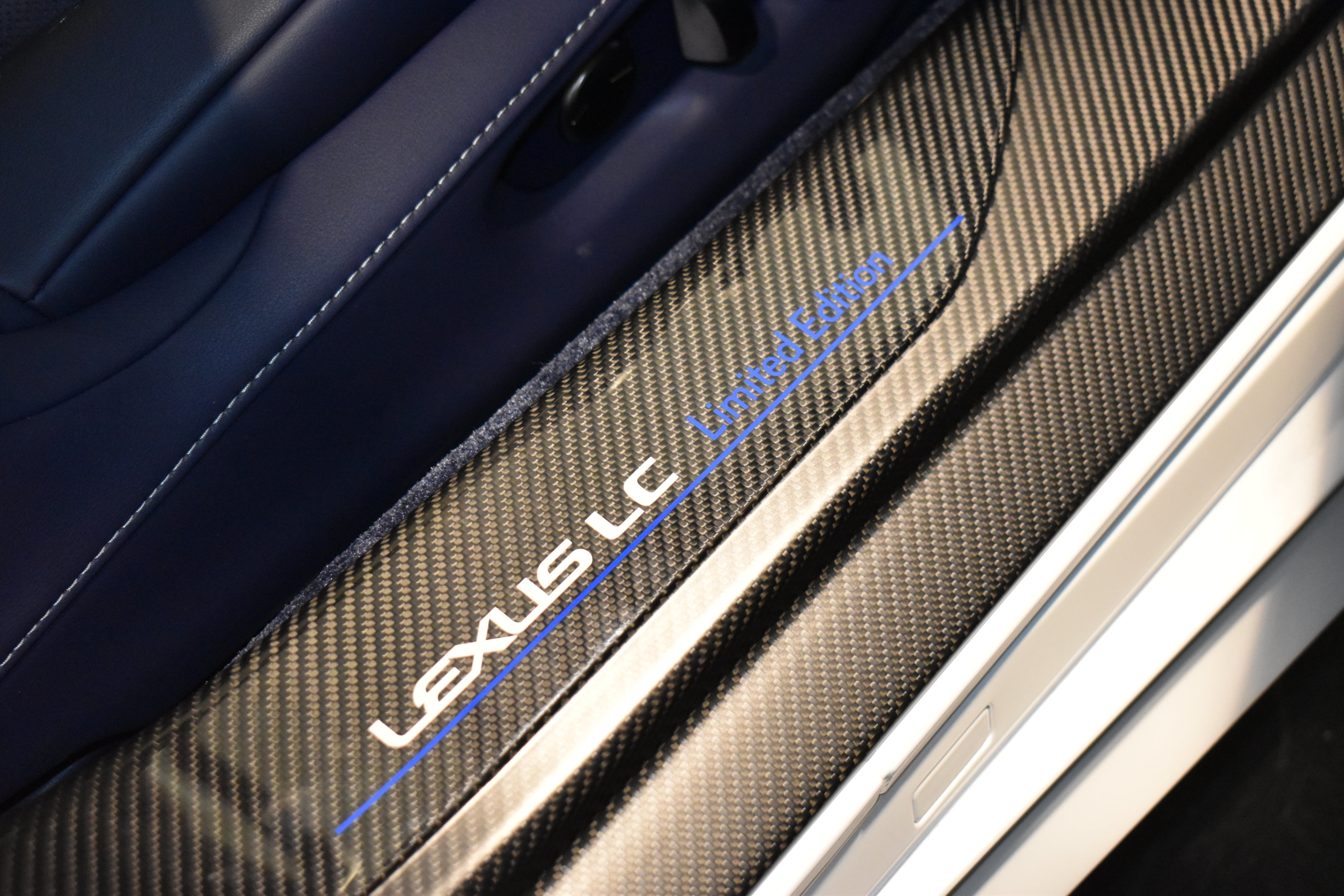 レクサス　LC　エッジ　限定車　新着入庫車両　ボンド大阪　ボンドカーズ　ボンドグループ