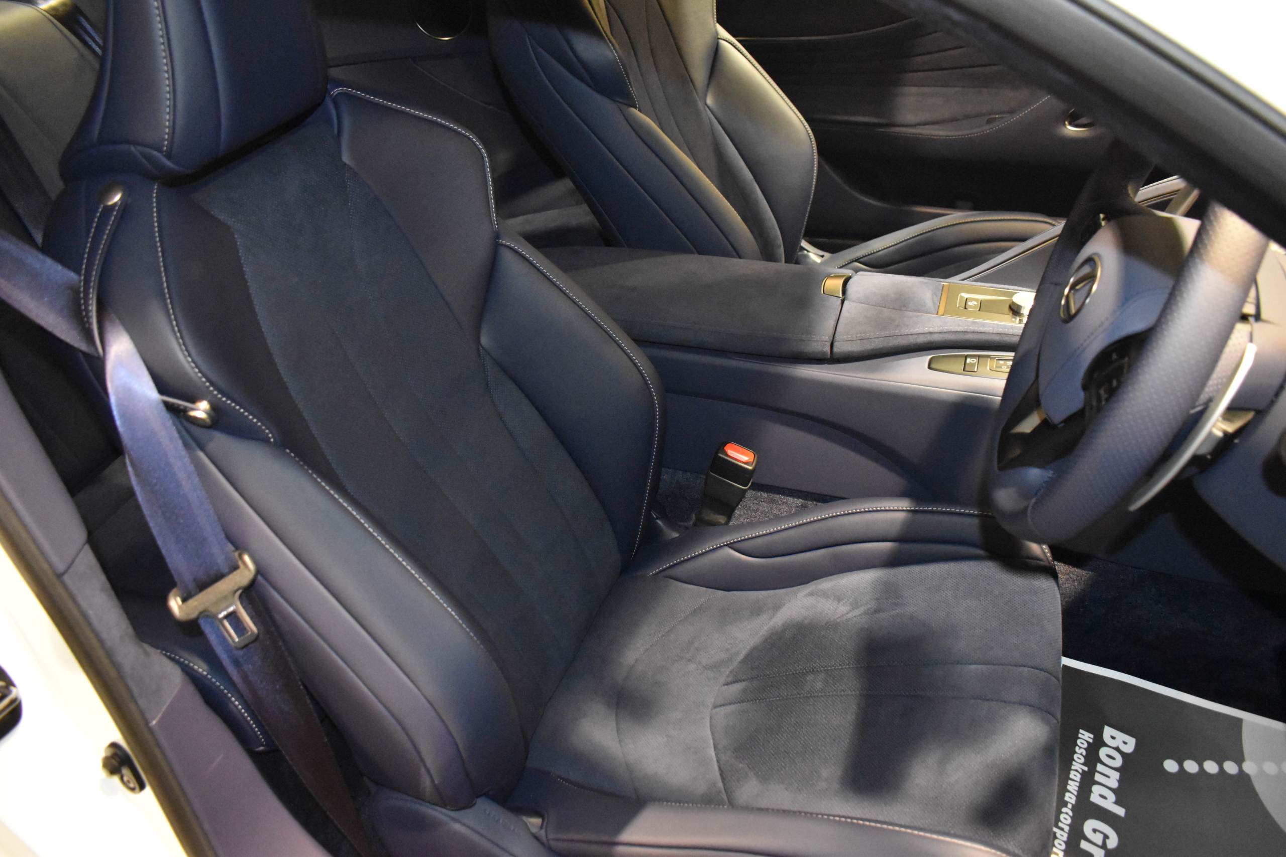 レクサス　LC　エッジ　限定車　新着入庫車両　ボンド大阪　ボンドカーズ　ボンドグループ