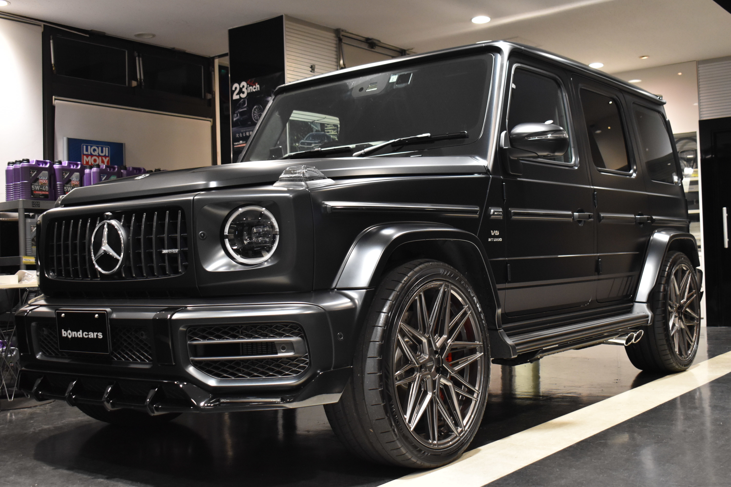 G63　マグノナイトブラック　レザーエクスクルーシブパッケージ　カーボンインテリア　TOPCARエアロ　VOSSEN23AW　電動サイドステップ　低ダストブレーキパッド