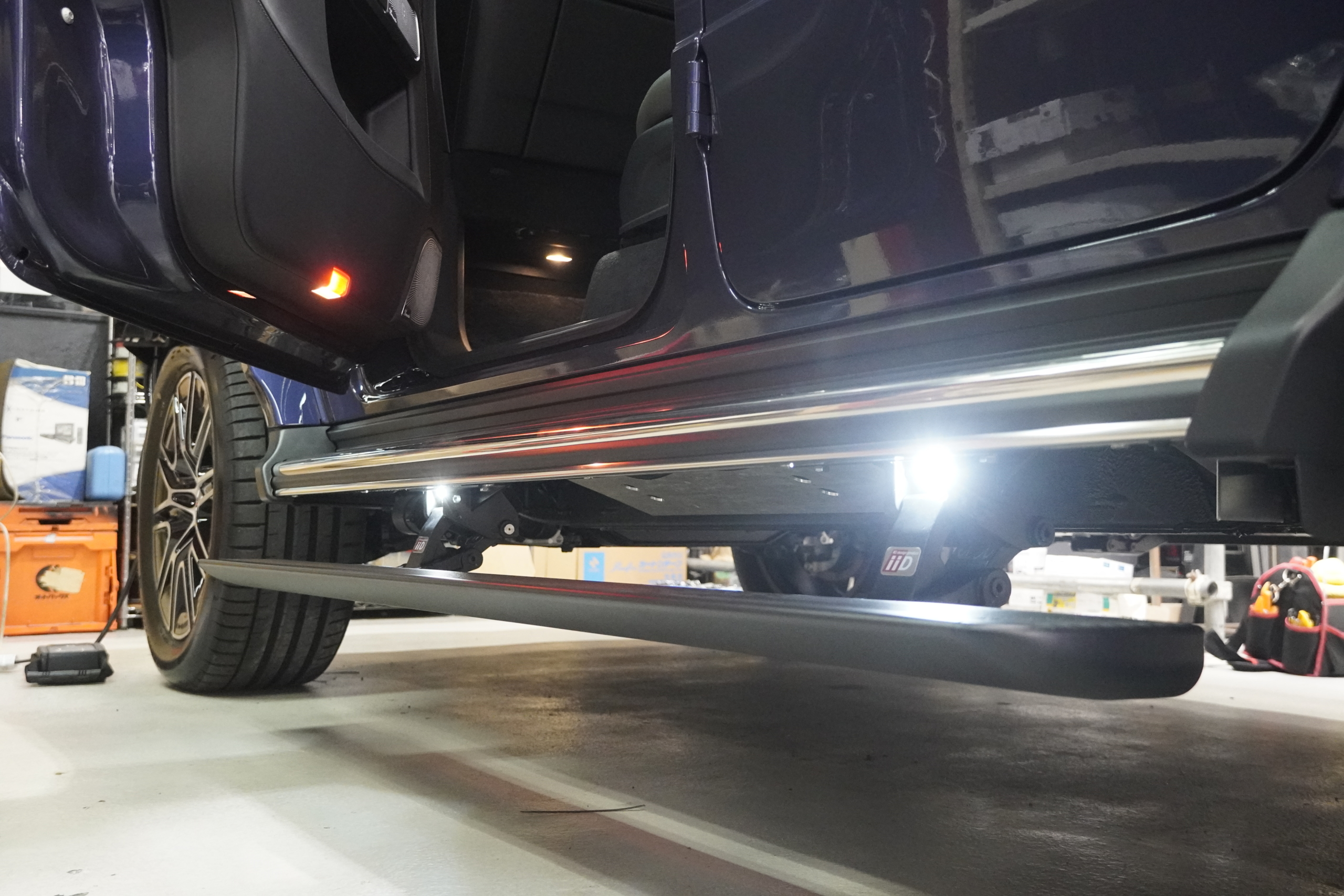 W465 W463A G63 G450d Gクラス　電動サイドステップ　カスタム