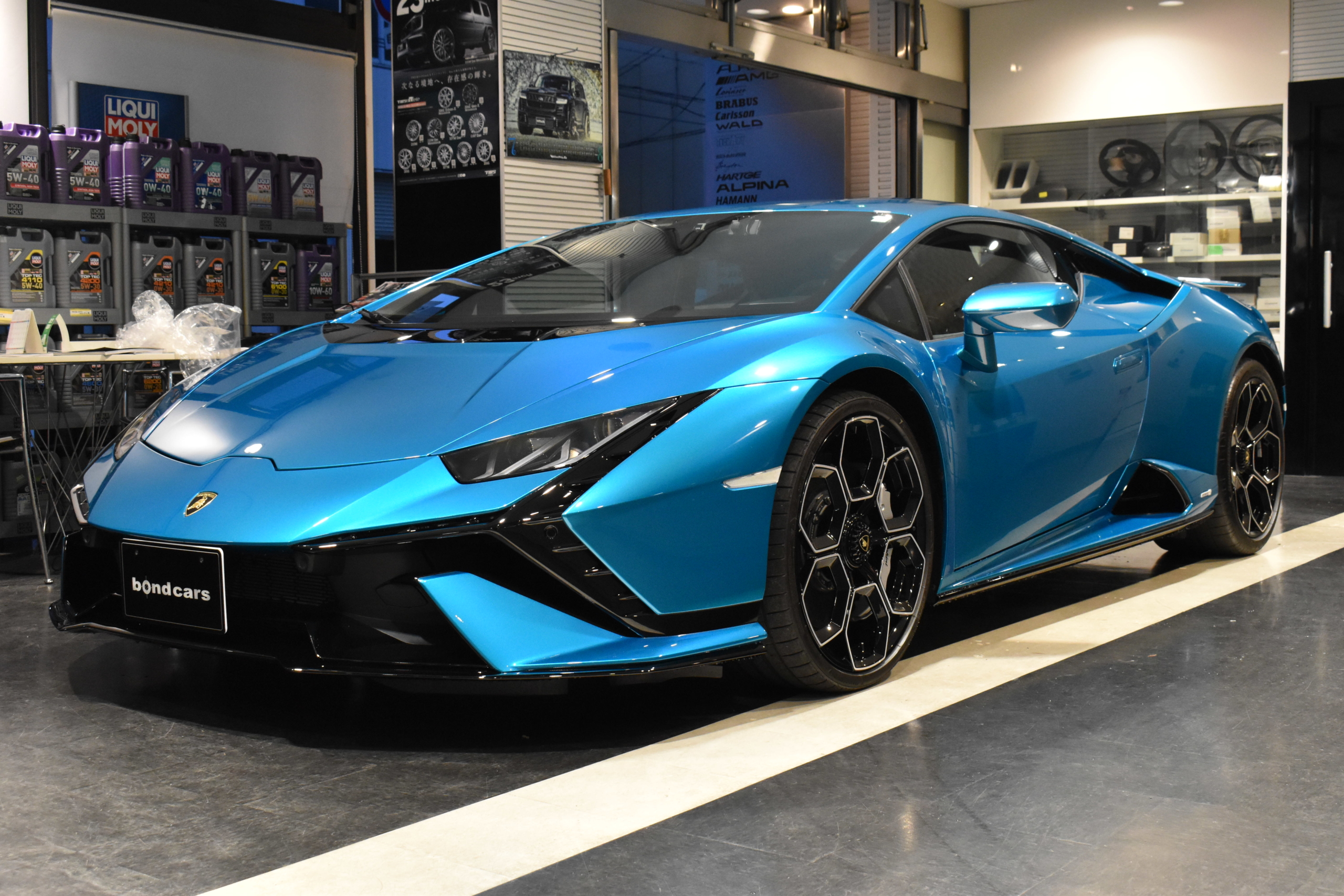 ランボルギーニ　ウラカン　テクニカ　新着入庫車両　ボンド大阪　ボンドカーズ
