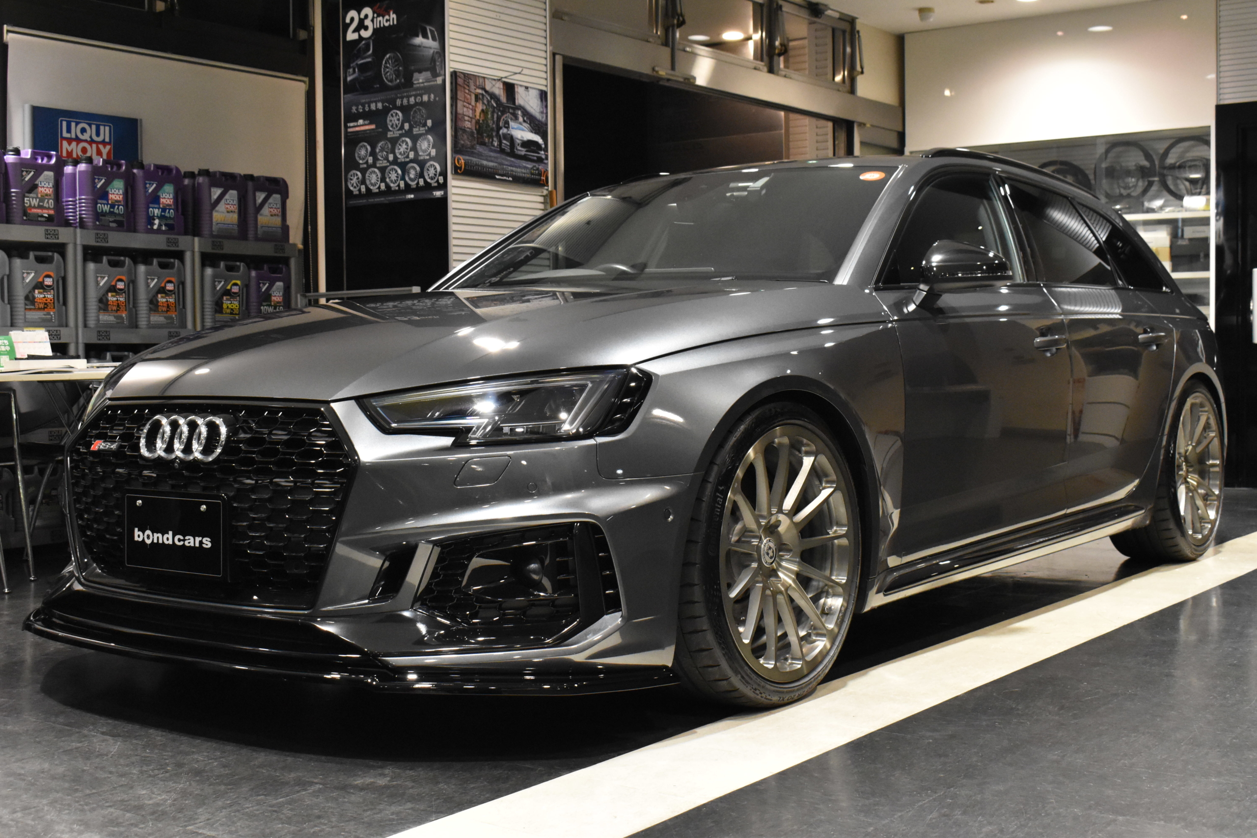 Audi RS4Avant アシスタンスパッケージ RSスポーツエキゾーストシステム HREホイール KW-HAS マクストンフロントスポイラー