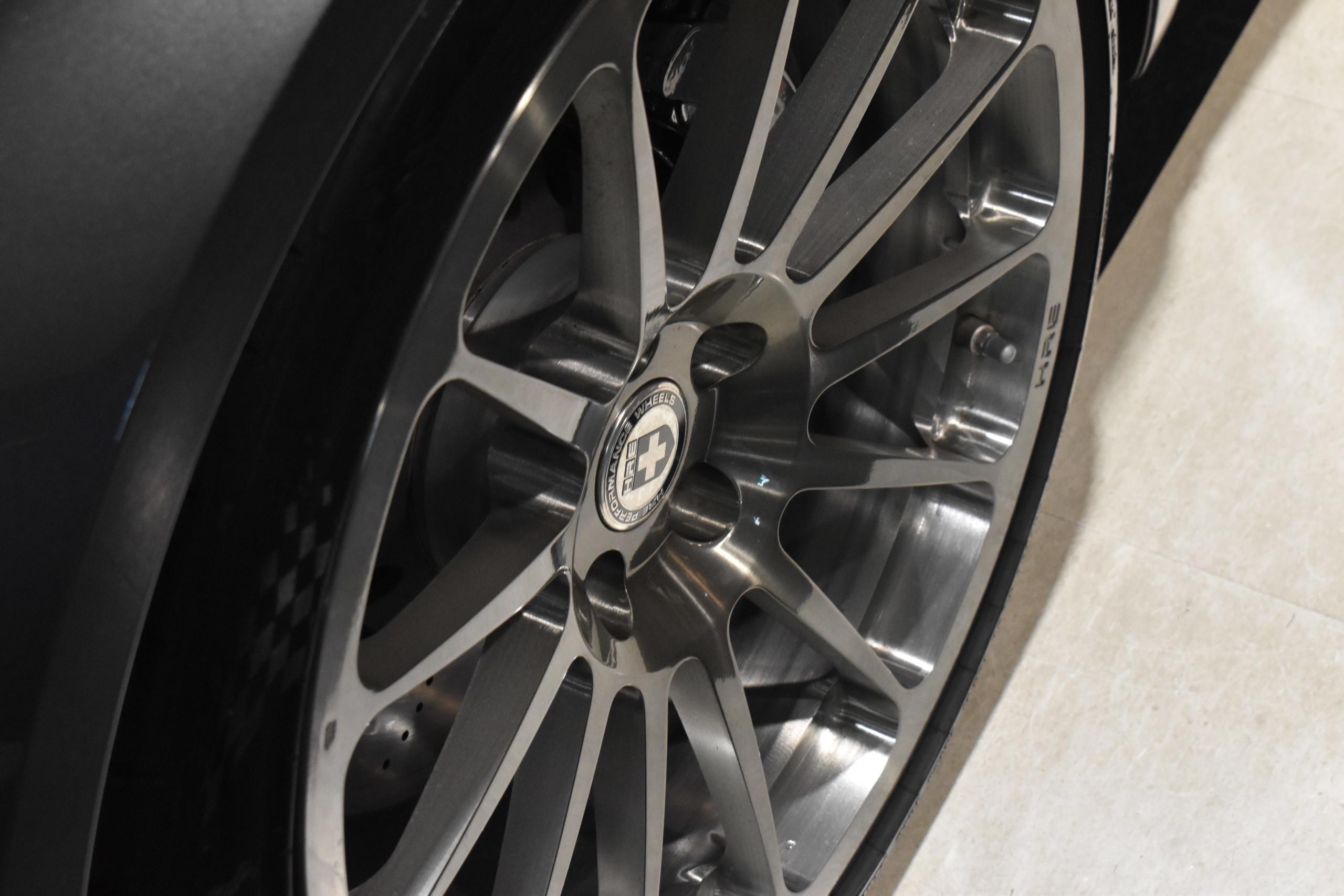 Audi RS4Avant アシスタンスパッケージ RSスポーツエキゾーストシステム HREホイール KW-HAS マクストンフロントスポイラー