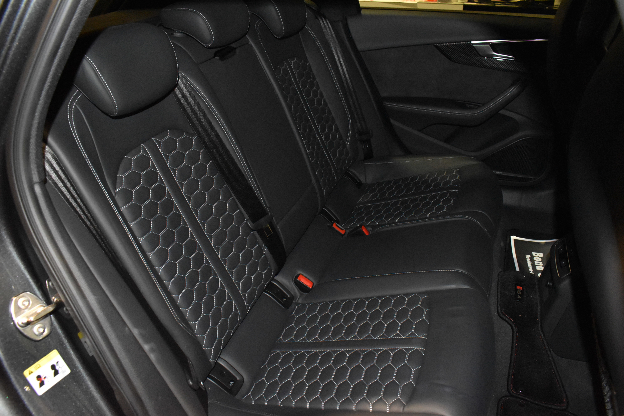 Audi RS4Avant アシスタンスパッケージ RSスポーツエキゾーストシステム HREホイール KW-HAS マクストンフロントスポイラー