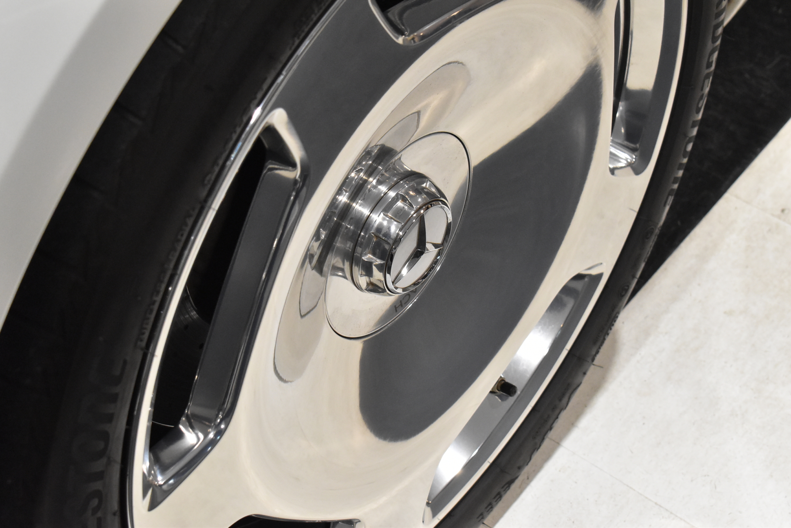 S580マイバッハ　4マチック　 ダイヤモンドホワイト　右Ｈ　 ブルメスターサウンドSYSTEM　 ドライバーズPKG