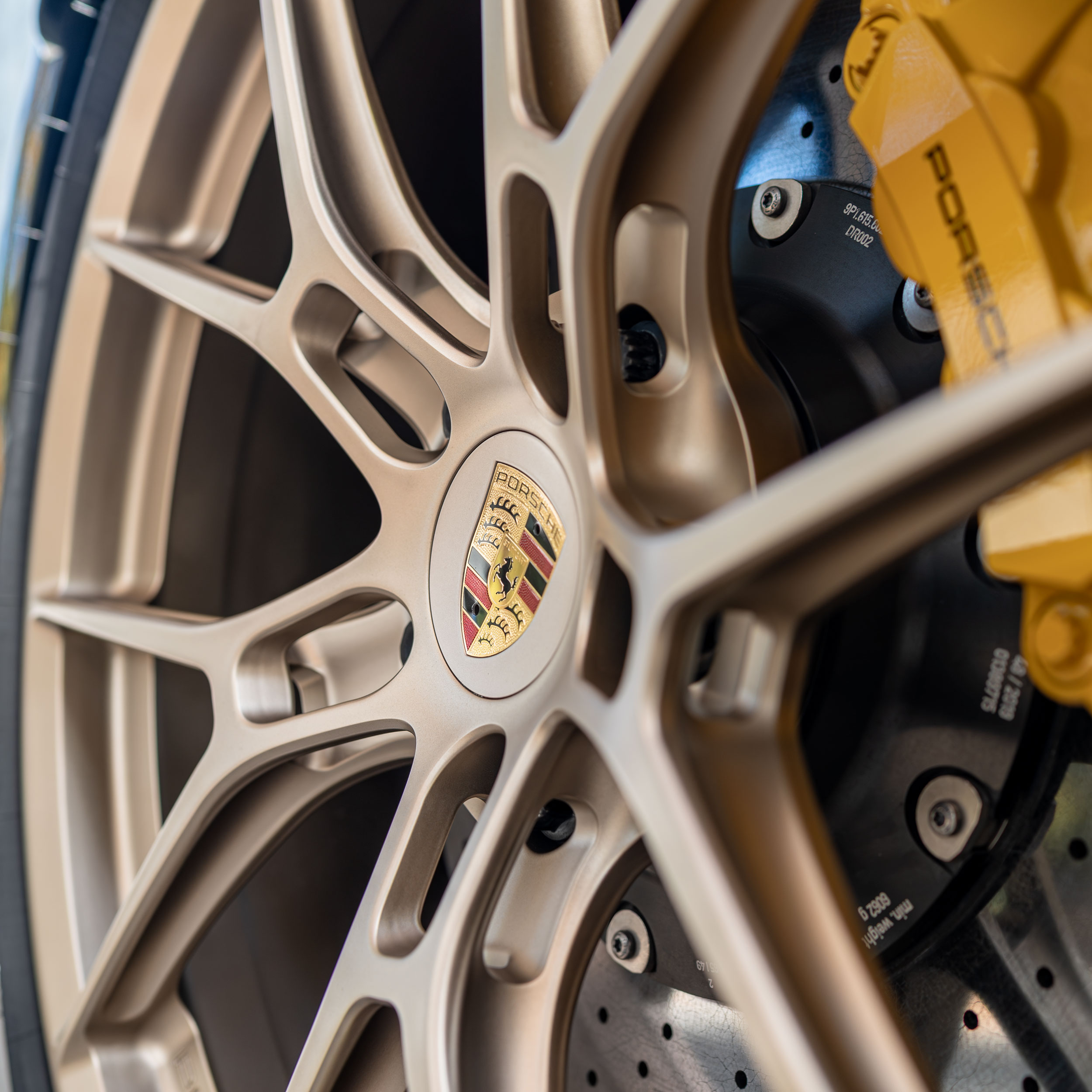 718 ケイマン GT4 RECARO マグネシウム鍛造 ホイール カスタム