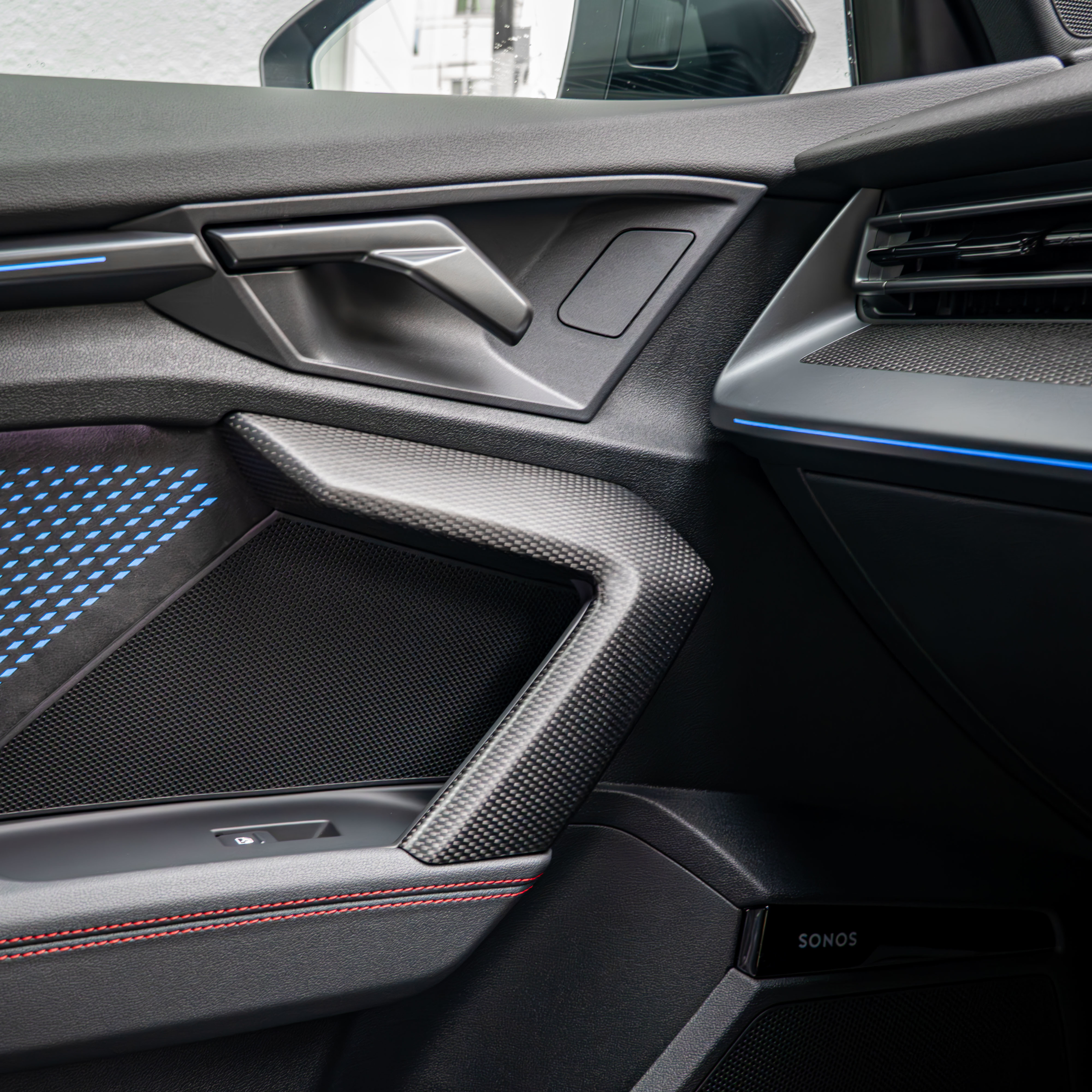 AUDI RS3 8Y 後期 sedan×KW HAS・スペーサー・add Performance・STEK・煌コーティング・カーボンパーツetc. ボンド大阪