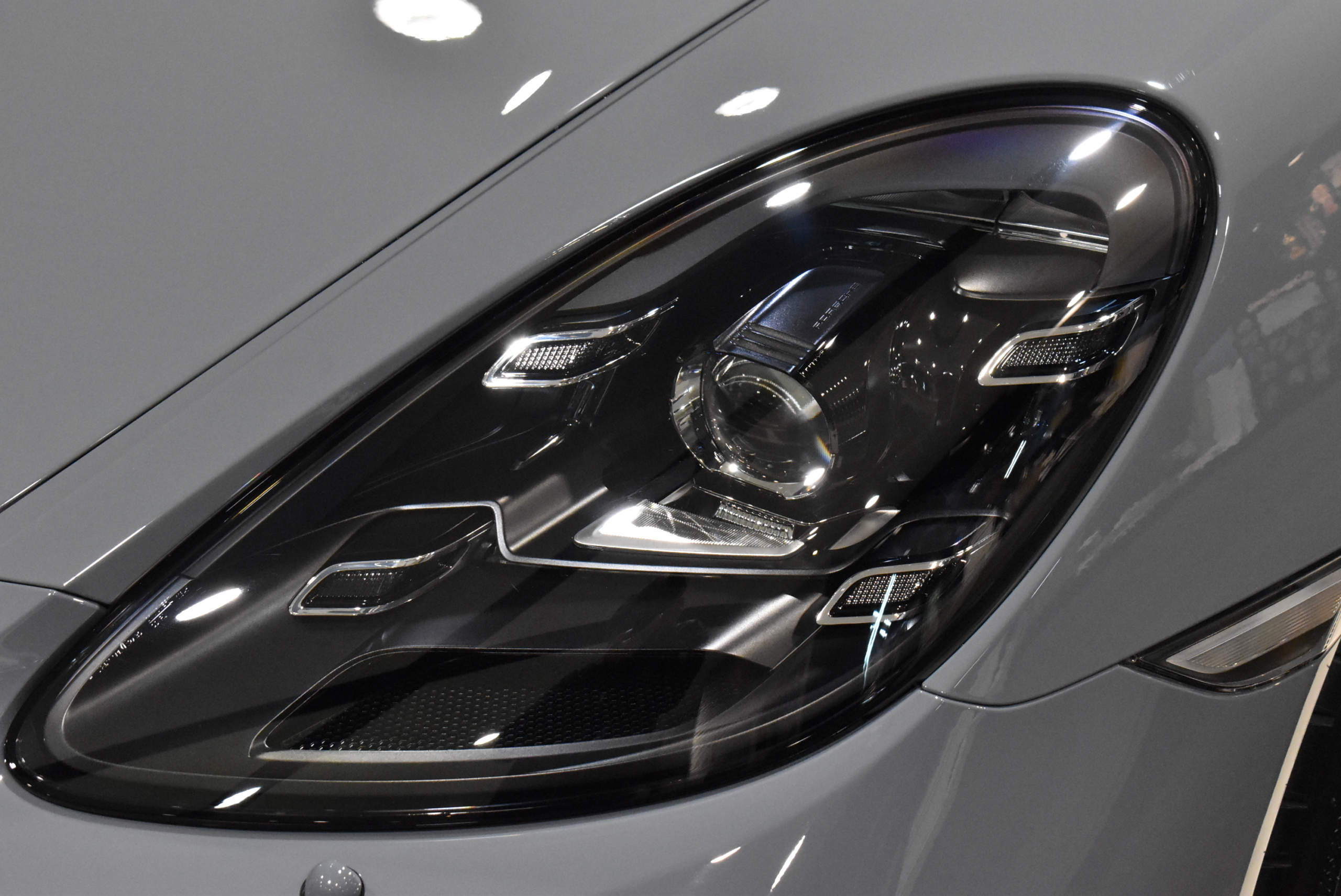 718 Boxster 　GTS4.0　アークティックグレー　右H　スポクロ　スポエグ　ACC　PDLS+LEDヘッドライト　カーボンインテリアPKG Race-Tex　インテリアレザーアイテム　シートベンチレーション 