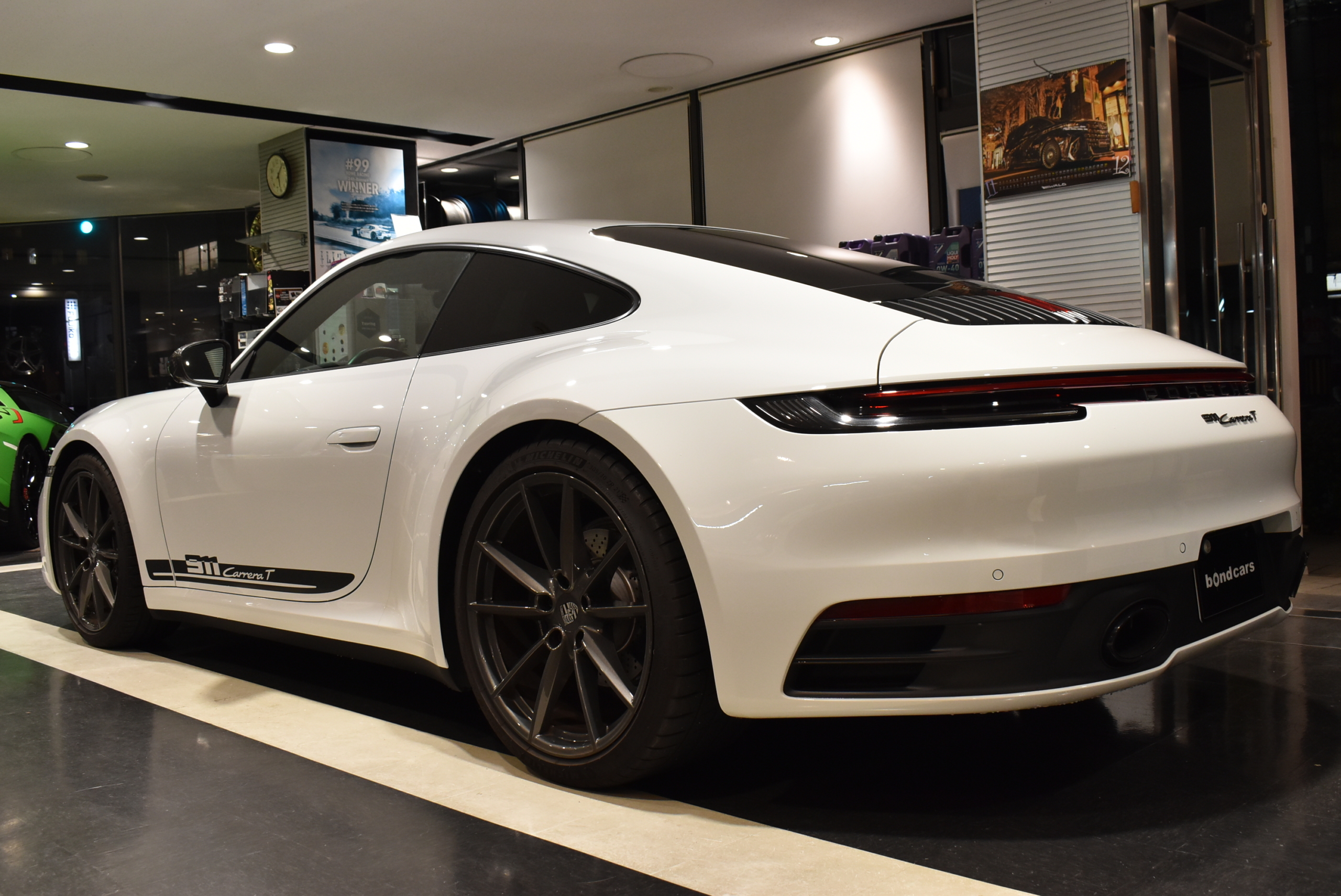 PORSCHE　992.1　CarreraT　6MT　スポーツクロノパッケージ　スポーツエギゾースト　フロントリフティング　シートヒーター　360°カメラ　レーダー&ドライブレコーダー