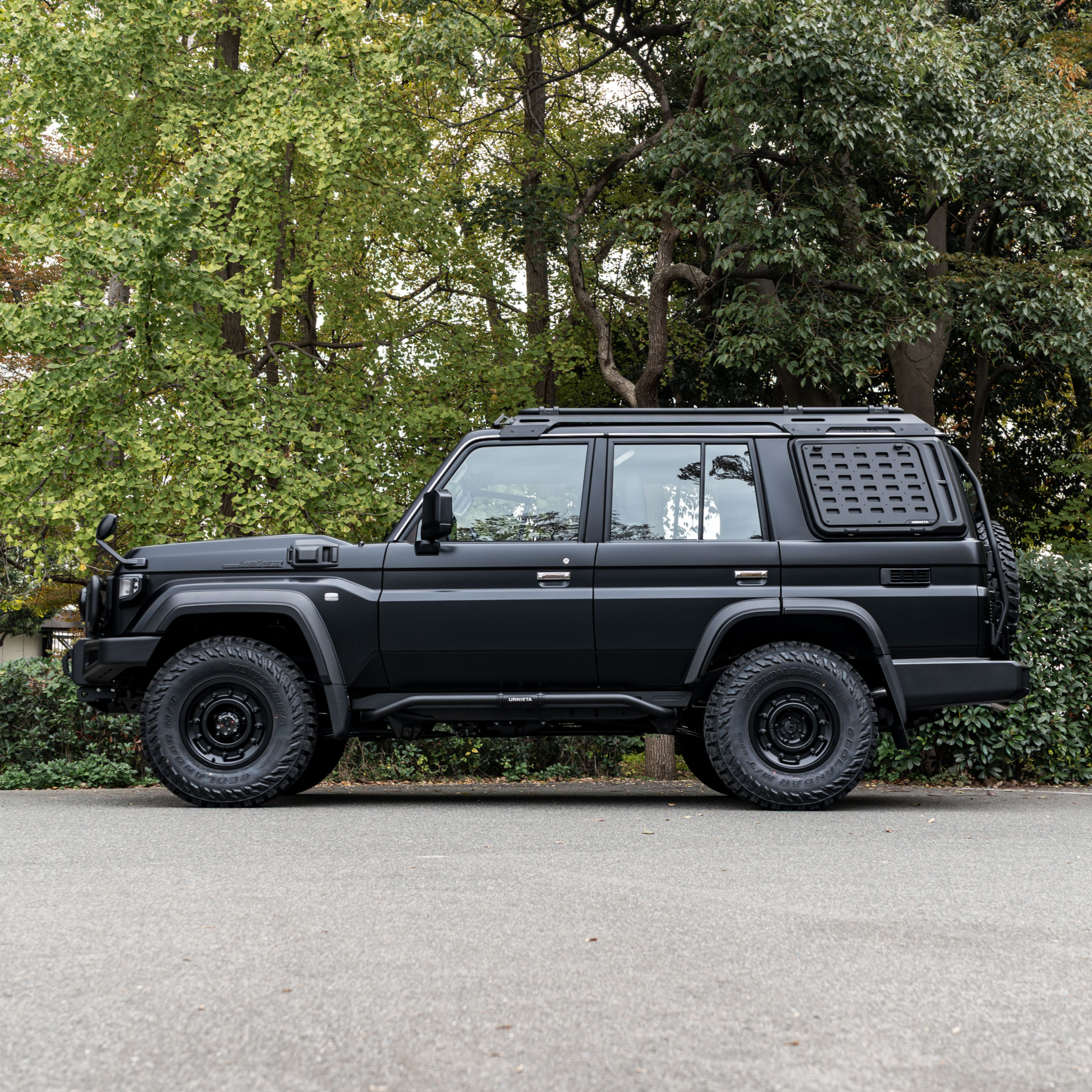 ランドクルーザー70 URNIETA カスタム