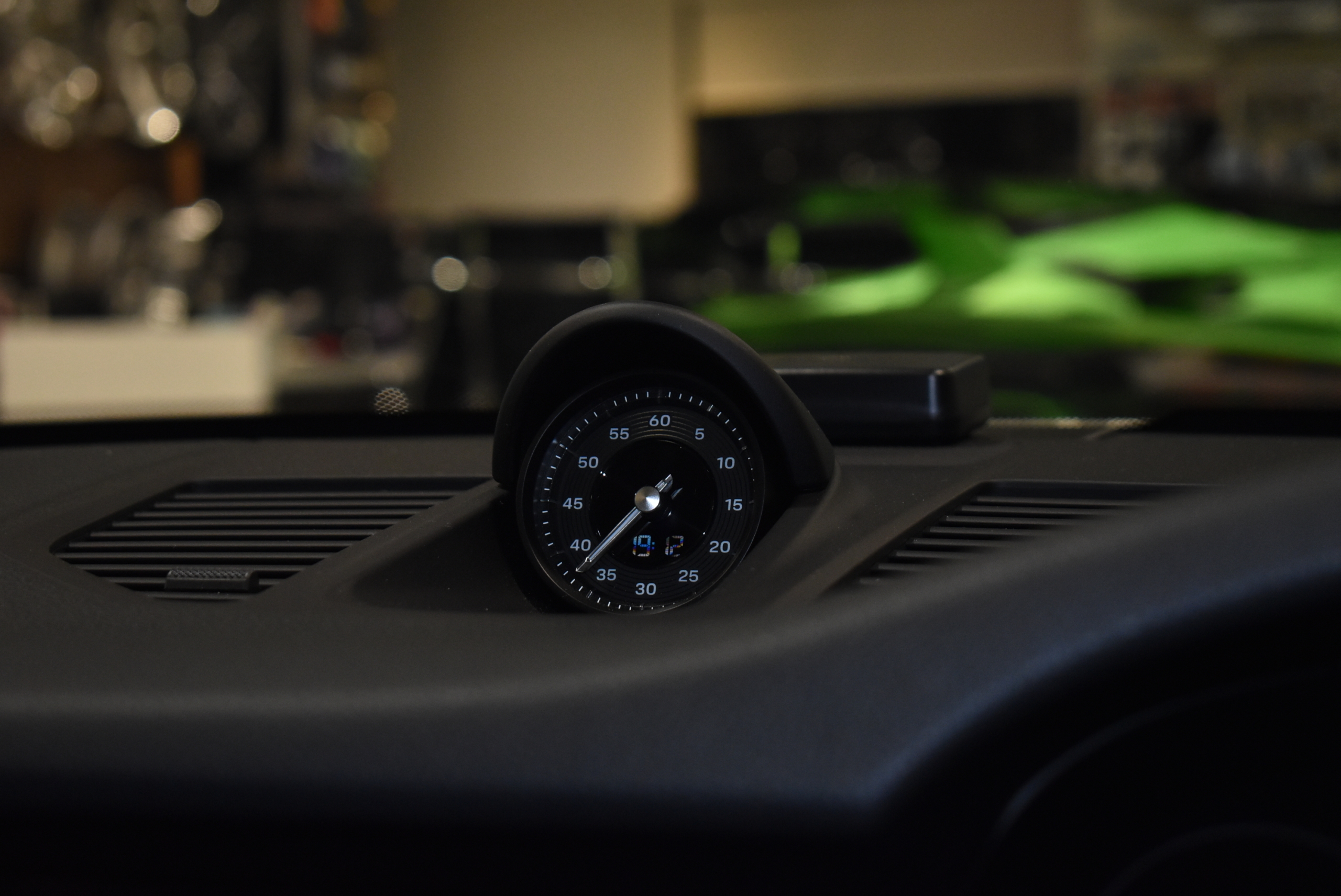 911 Carrera GTS Cabriolet (type 992.1) クレヨン TECHARTエアロ BCForgedアルミ 地デジ ACC LEDヘッドライト BOSEサウンドシステム シートヒーター&ベンチレーション スポーツクロノ&エギゾースト 360°カメラシステム