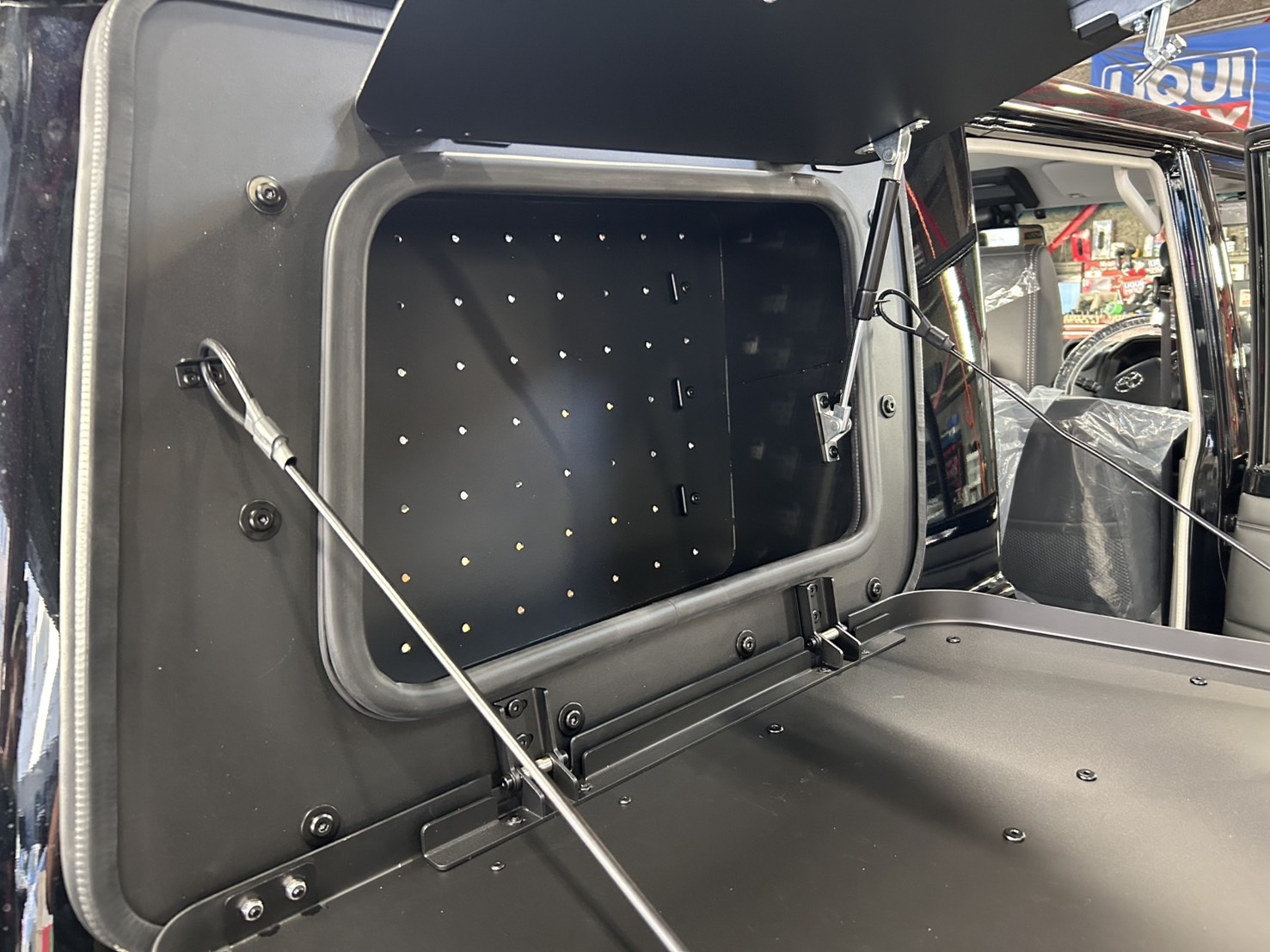 ランドクルーザー70 URNIETA カスタム