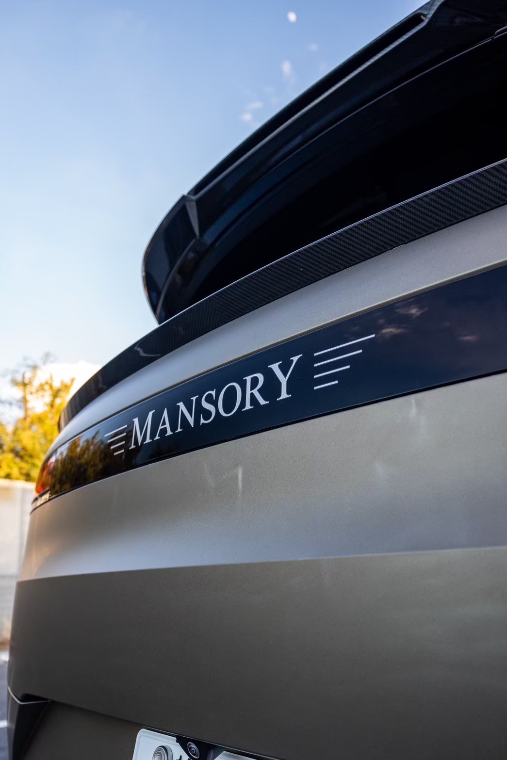 RANGE ROVER SPORT SV×MANSORY ボンド大阪