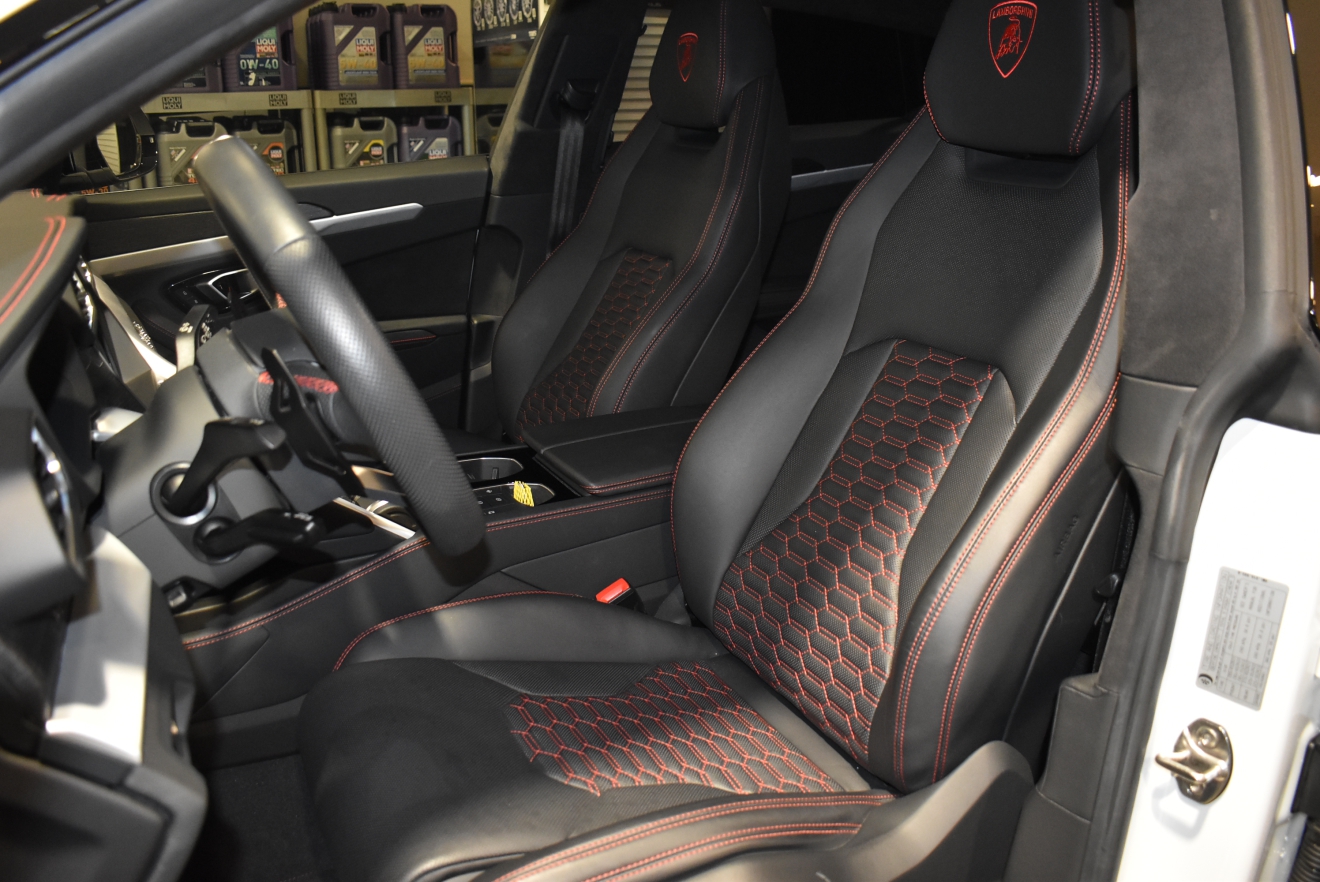 ランボルギーニ ウルス ベースグレード 左ハンドル NEWPRICE車両 V8 bond大阪 ボンドカーズ ボンドグループ