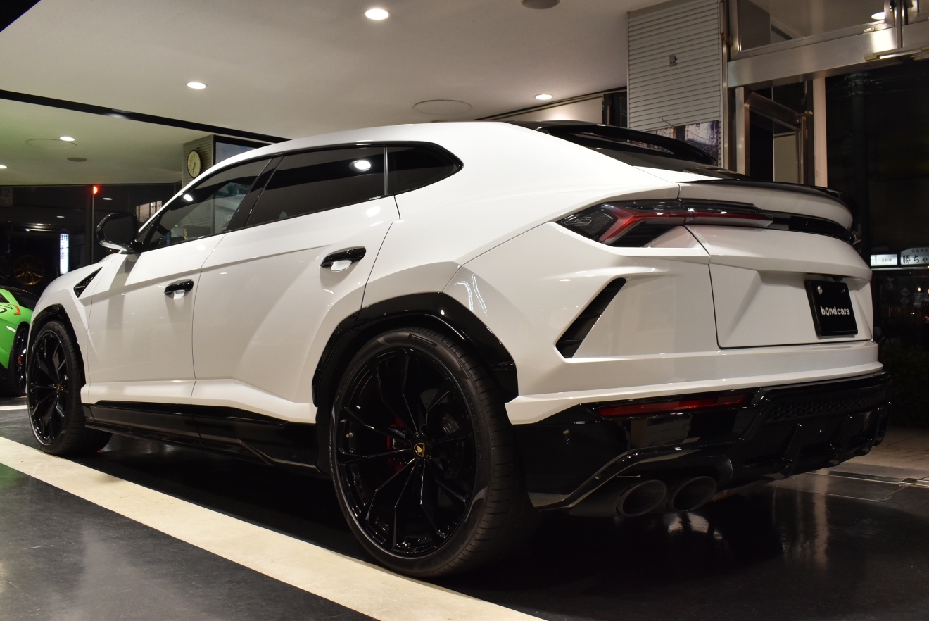 ランボルギーニ ウルス ベースグレード 左ハンドル NEWPRICE車両 V8 bond大阪 ボンドカーズ ボンドグループ