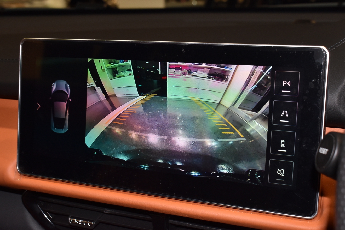 ロータス　エミーラ　ファーストエディション　タンレザー　直4エンジン　低走行　ボンド大阪　新着入庫車両　ボンドカーズ　ボンドグループ