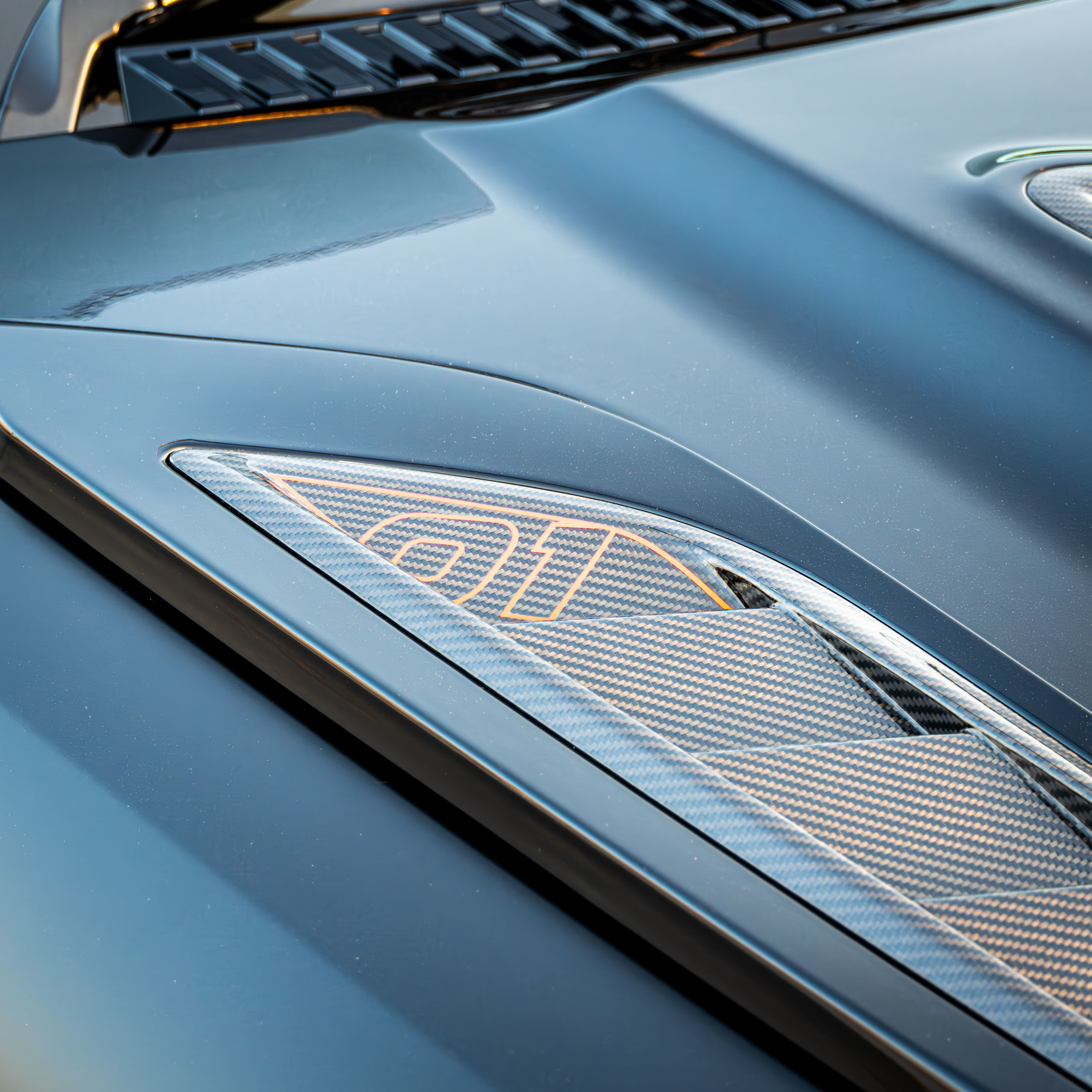 LAND ROVER DIFENDER110×URBAN AUTOMOTIVE XRS kit・INOZETEK PPF ボンド大阪